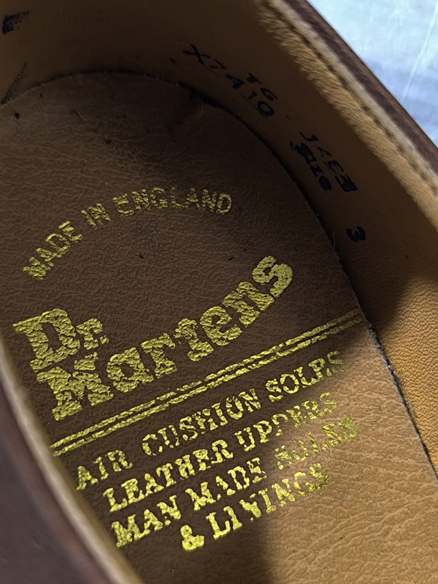 Dr. Martens vintage dr martens 1461 made in england brown leather shoes Size US 7 / IT 37 - 7 Thumbnail