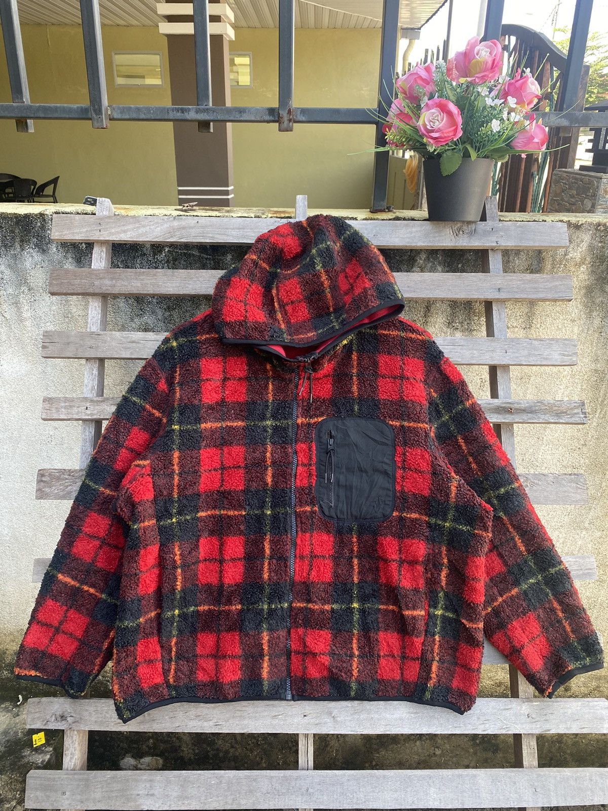Uniqlo Oversizes Uniglo × JW Anderson Sherpa Fleece Jacket Size US XXL / EU 58 / 5 - 3 Thumbnail