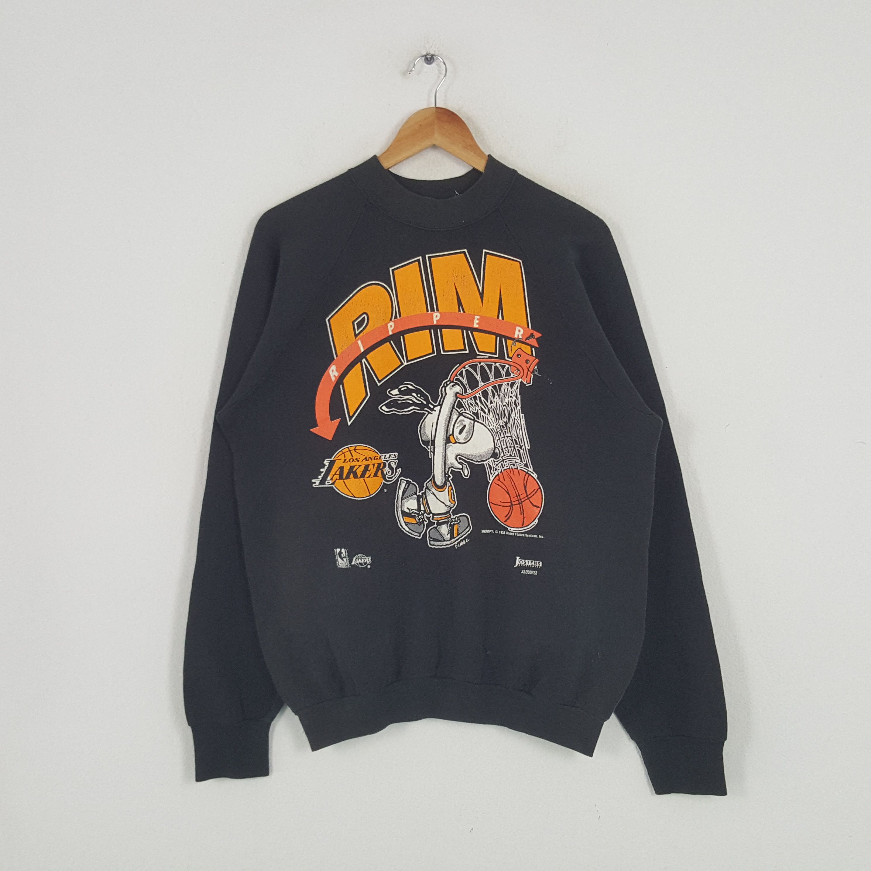 NBA × Vintage Vintage Lakers X Snoopy Rim Ripper Basketball 90s Sweatshirt Size US L / EU 52-54 / 3 - 1 Thumbnail