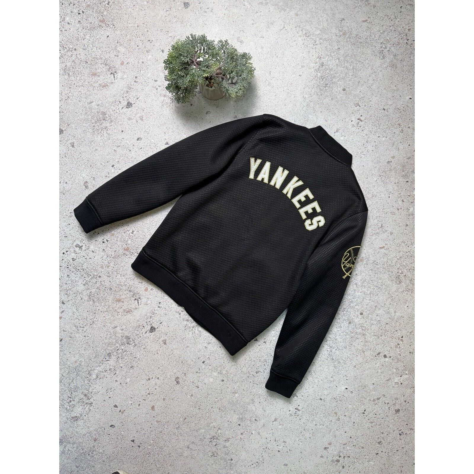 Vintage Majestic New York Yankees Bomber Jcaket Size S Black