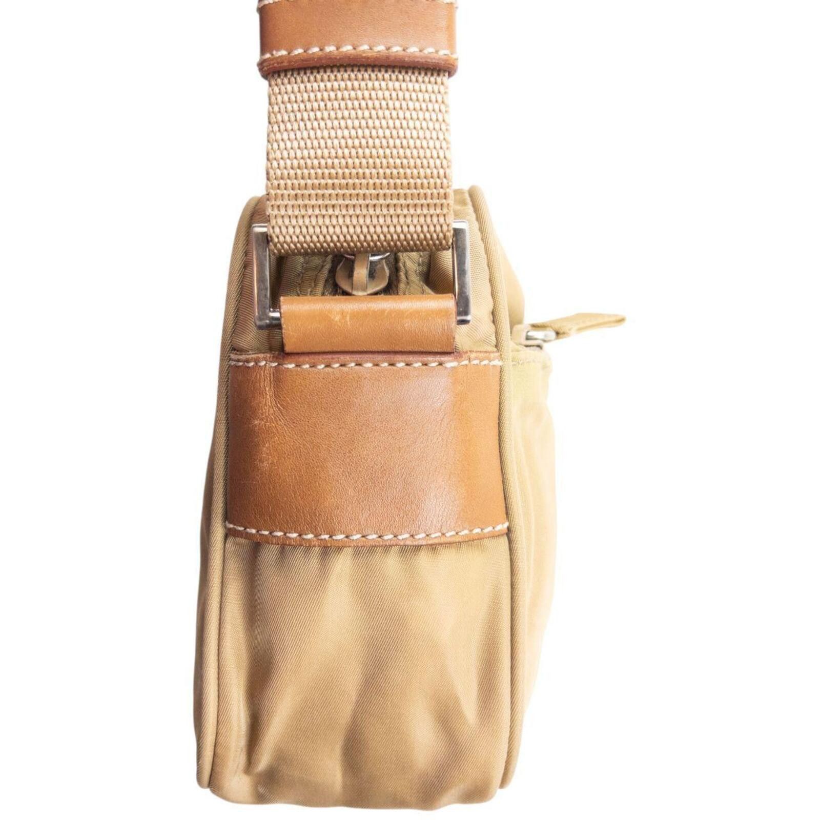 Prada Vintage 2000s Prada Crossbody Bag Size ONE SIZE - 4 Thumbnail