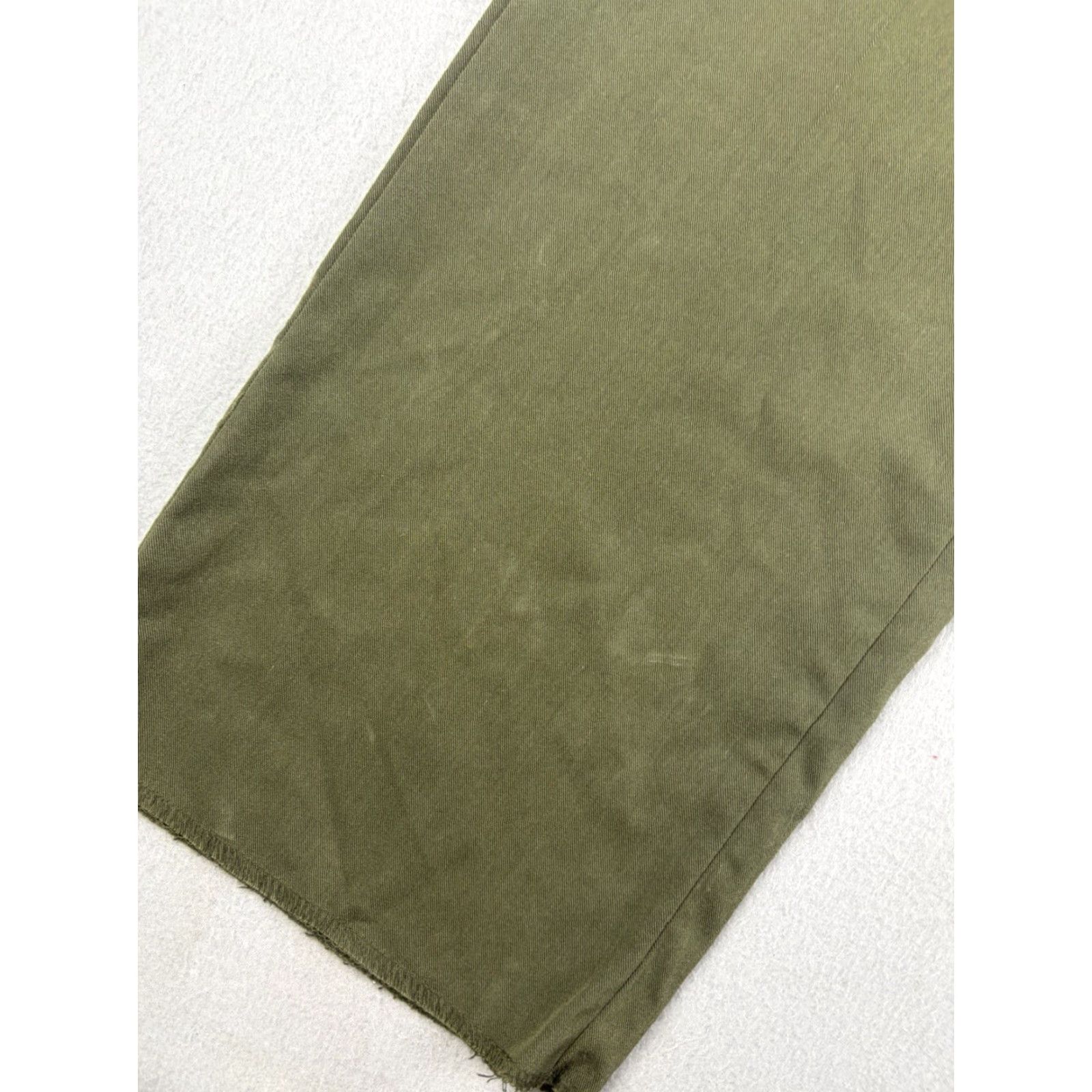 Vintage 5.11 Tactical Pants Men’s Size 32 Green Wool Poly Twill Workwear Cargo Pocket Flat Front Athletic Regular Inseam 37 in Vietnam USA Army Transportation Size US 32 / EU 48 - 2 Thumbnail