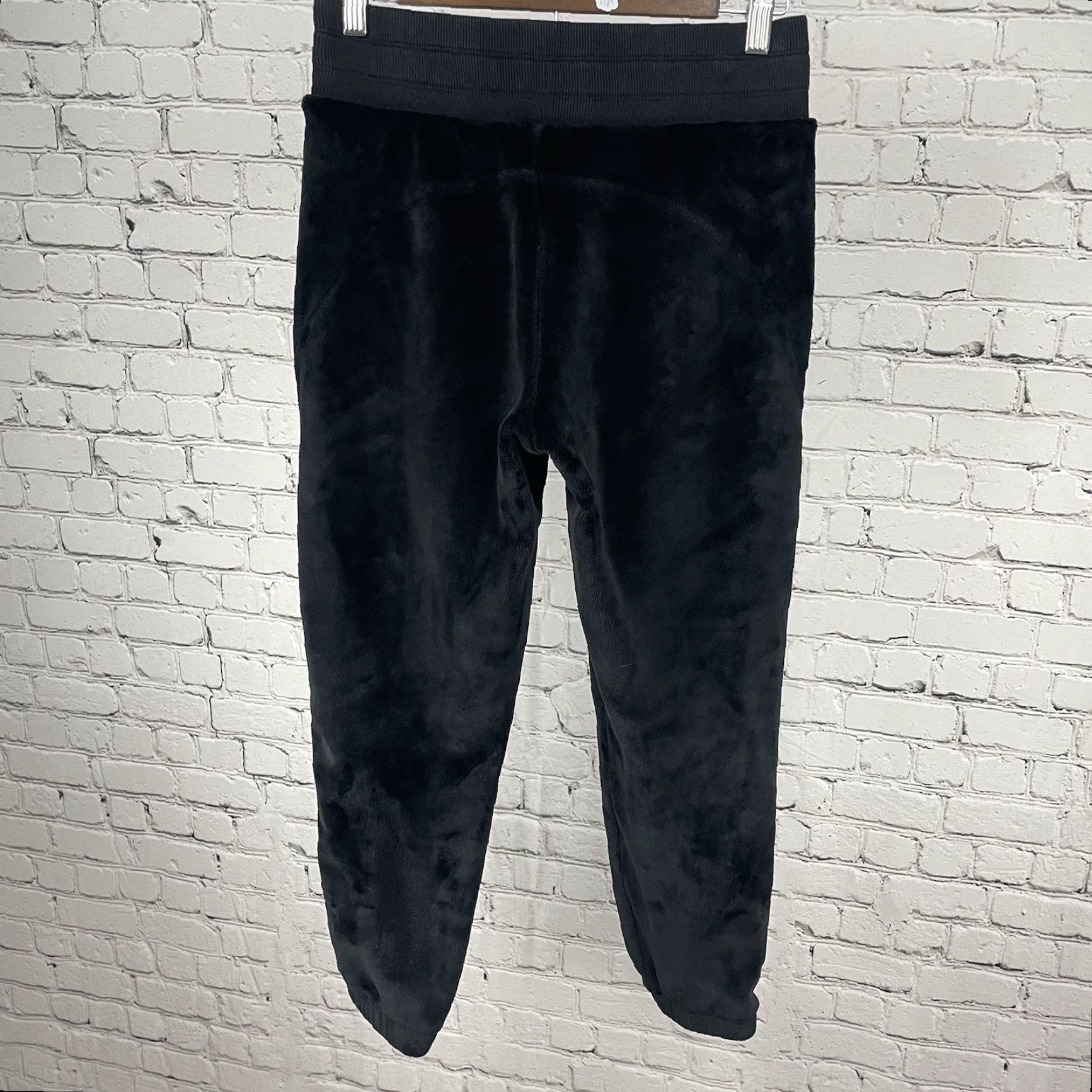 Athleta Athleta Black Double Cozy Karma Jogger Sweatpants XS Women's Pants Size 26" / US 2 / IT 38 - 2 Thumbnail