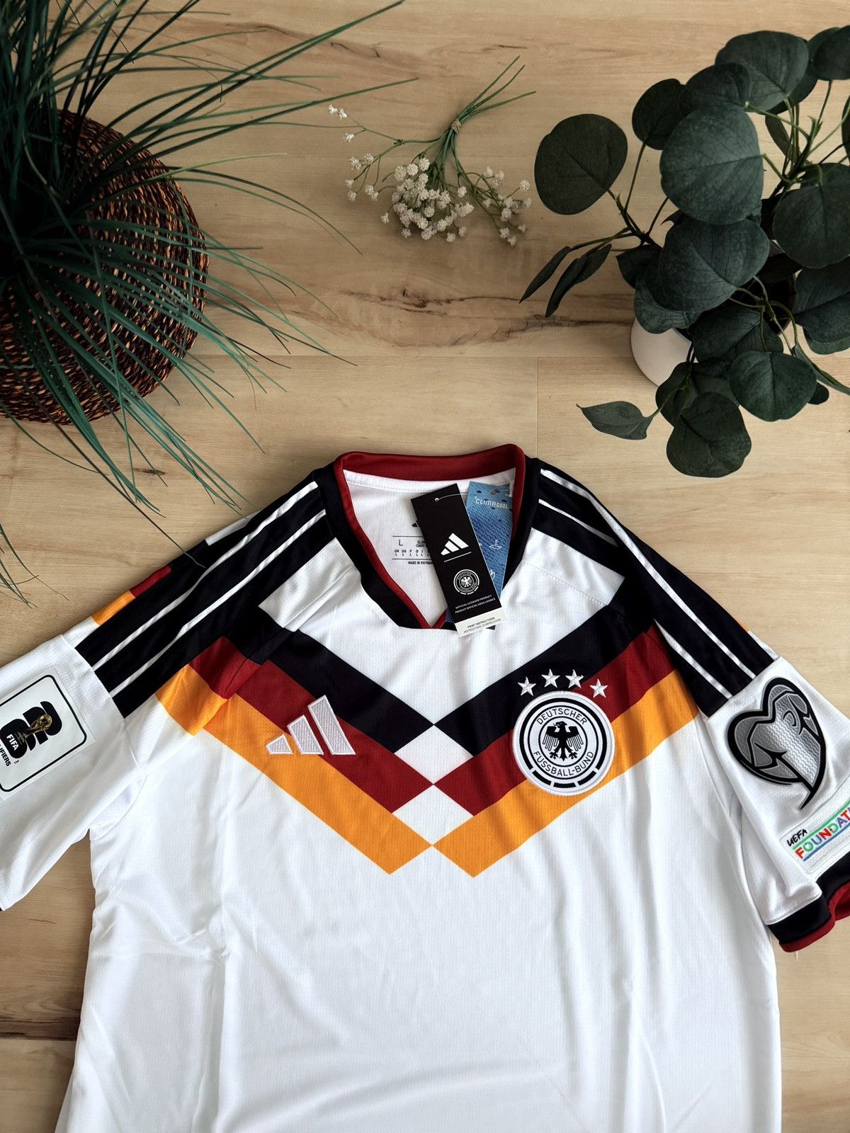 Adidas Germany 2026 World Cup Home Soccer Jersey Men Football Shirt Size US L / EU 52-54 / 3 - 3 Thumbnail