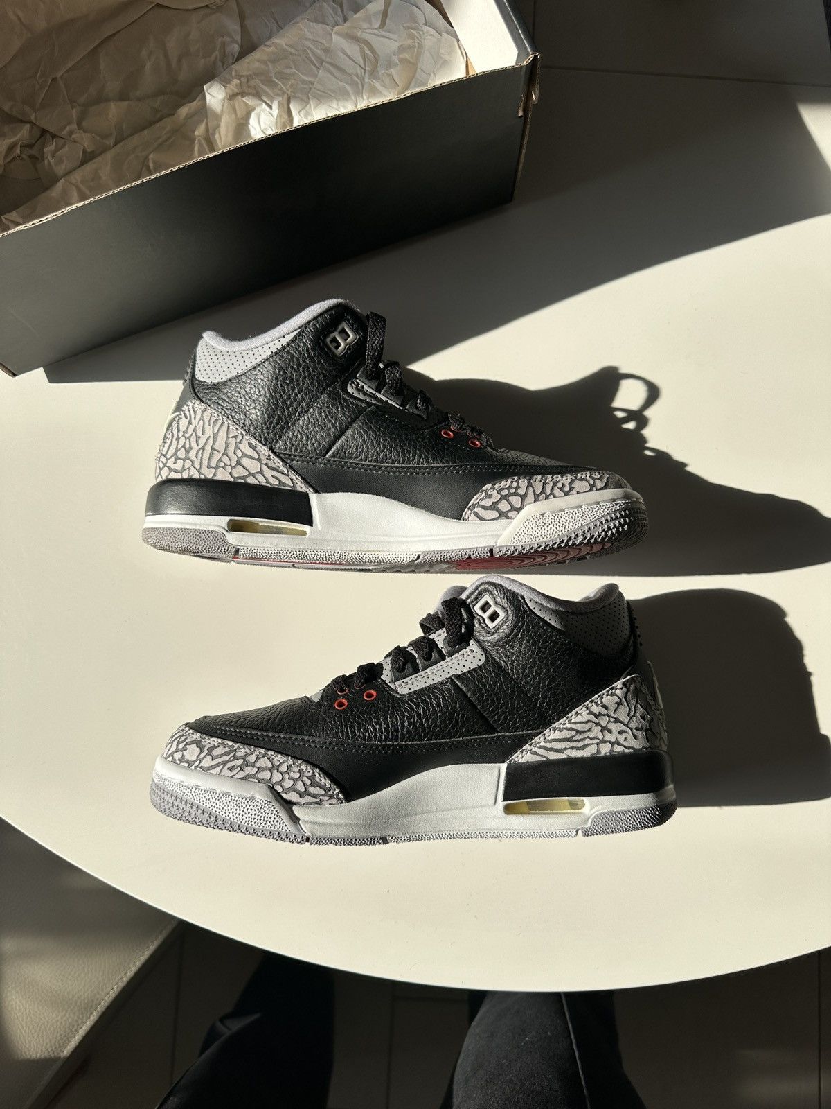 Jordan Brand Jordan 3 Black Cement 2011 Size US 11 / EU 44 - 3 Thumbnail