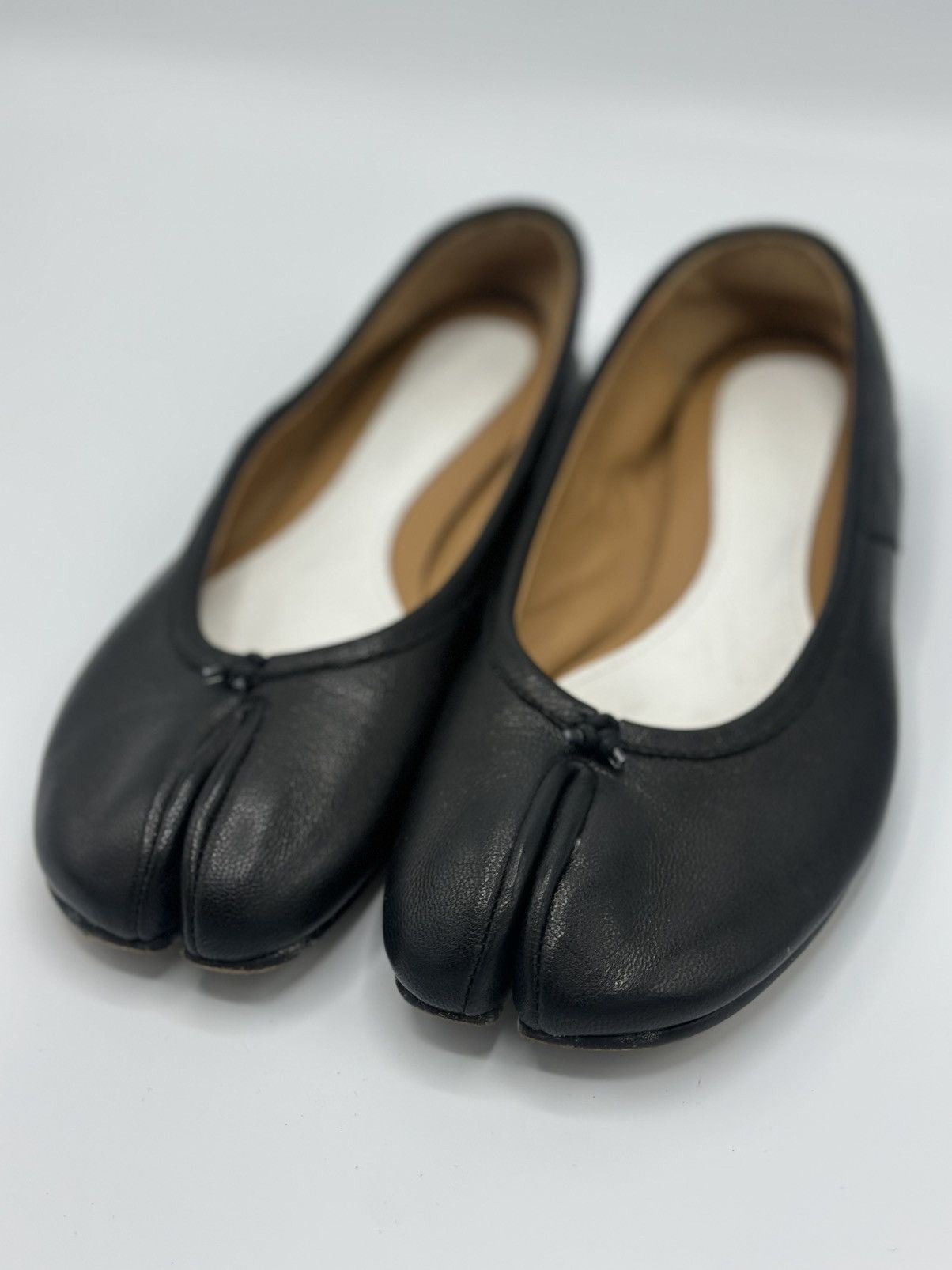 Maison Margiela tabi leather flats