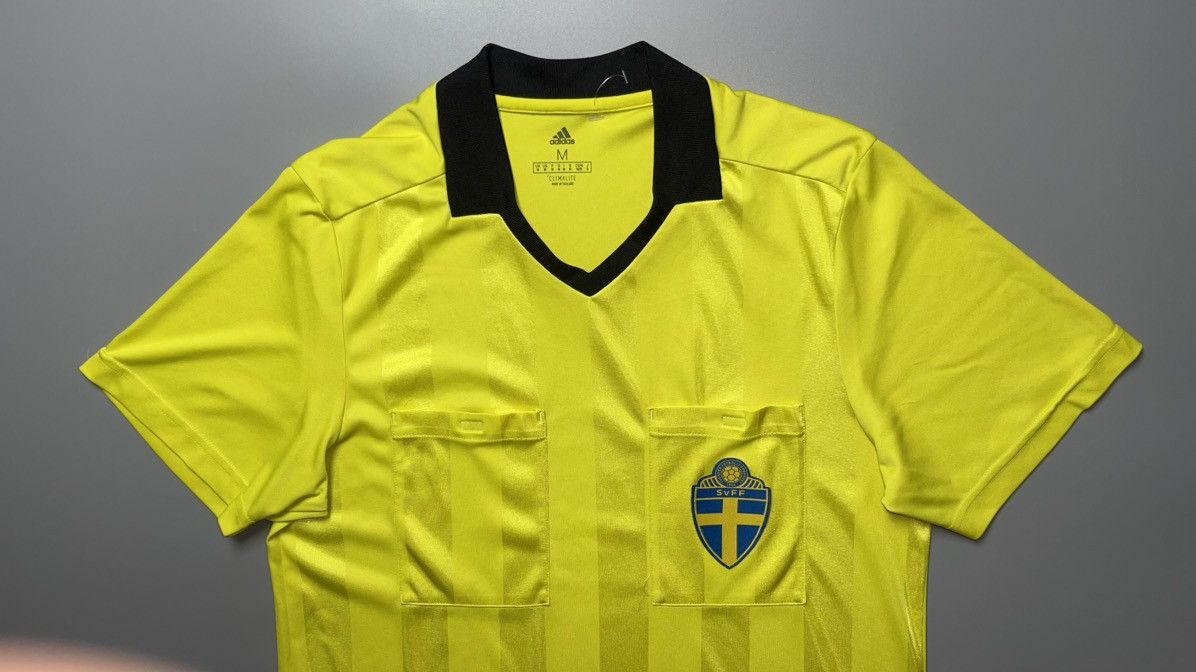 Adidas SWEDEN NATIONAL FOOTBALL SOCCER REFEREE JERSEY Size US M / EU 48-50 / 2 - 2 Thumbnail