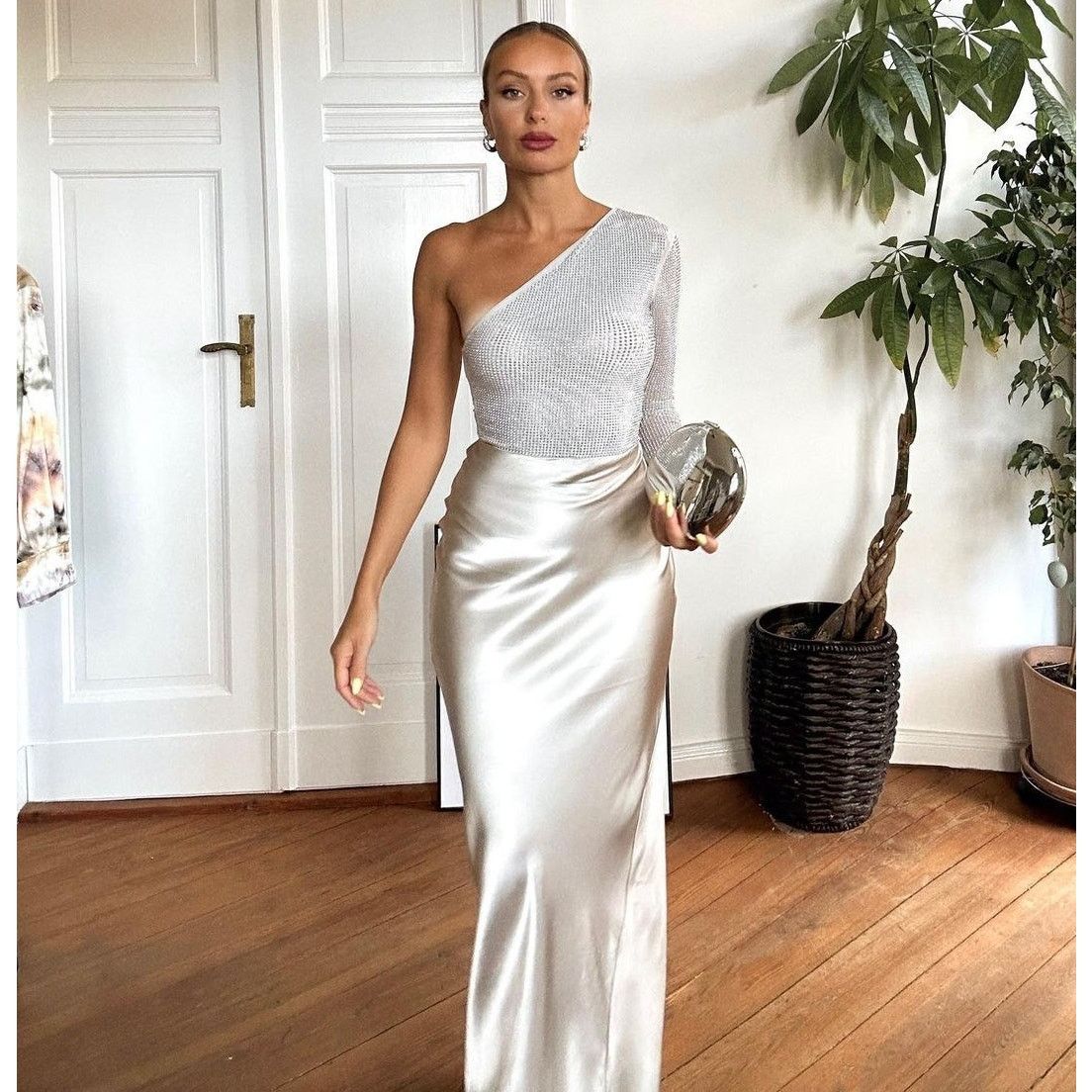 Zara ZARA Blogger Fave One Shoulder Embellished Bodysuit NWT Size M / US 6-8 / IT 42-44 - 13 Thumbnail