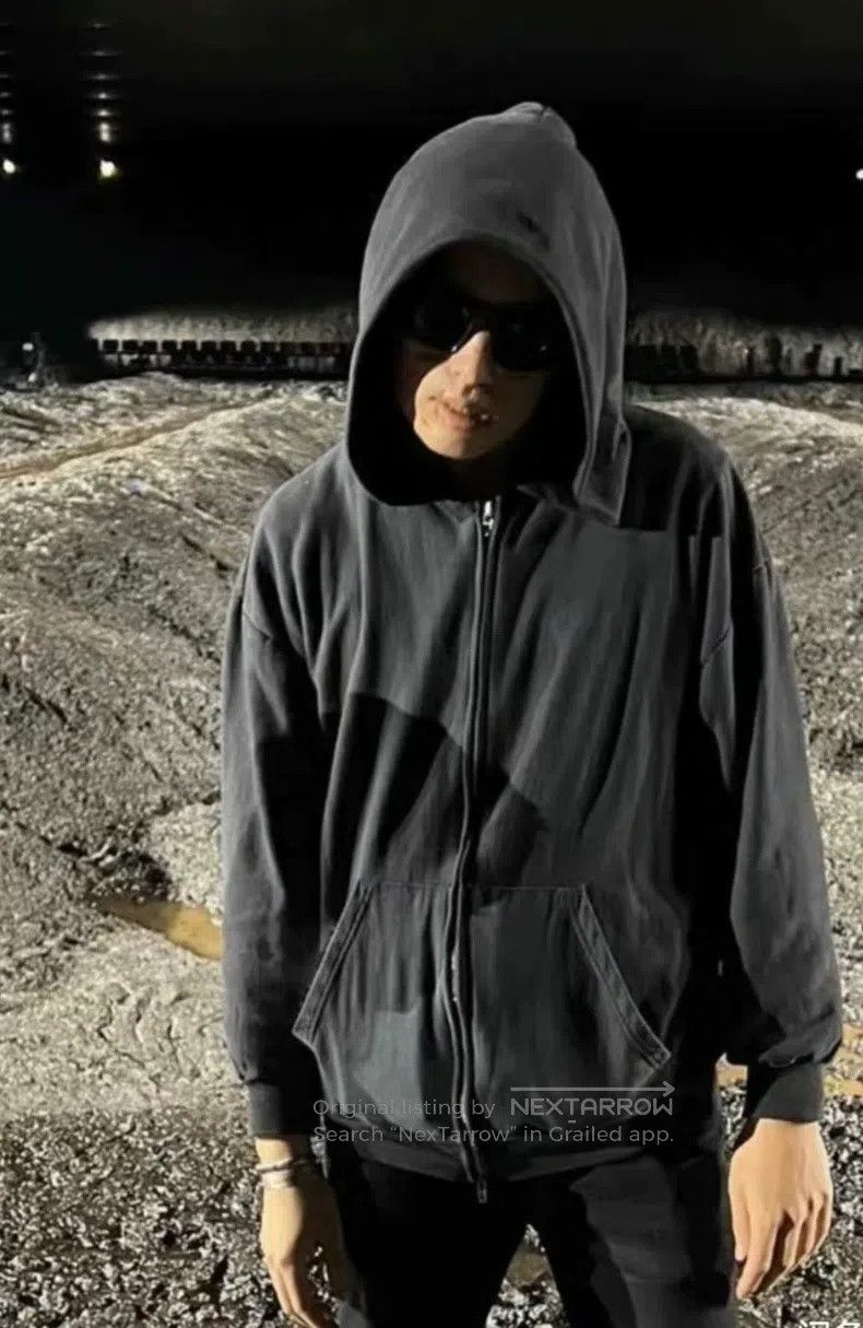Balenciaga Balenciaga Distressed black zip-up jacket hoodie Size US S / EU 44-46 / 1 - 4 Thumbnail