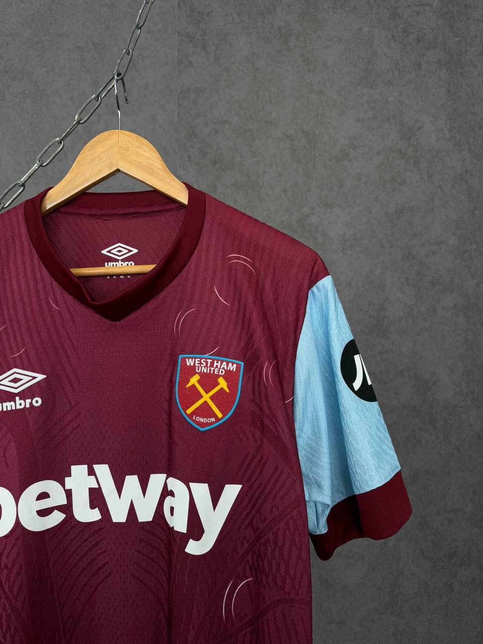 Umbro West Ham United umbro soccer jersey Size US L / EU 52-54 / 3 - 2 Thumbnail