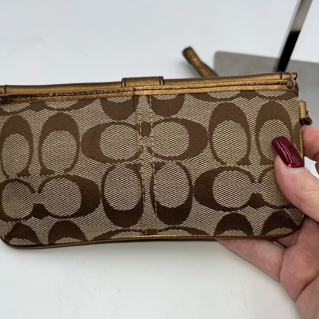 Coach COACH SPECIAL EDITION Fall 2004 Leather Signature Wristlet Bronze Buckle Size ONE SIZE - 5 Thumbnail