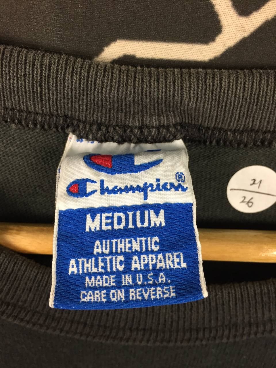 Champion Vtg Champion Athletic Apparel Made In Usa Script Logo Tee Size US M / EU 48-50 / 2 - 7 Thumbnail
