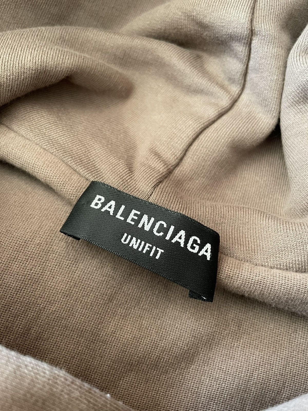 Balenciaga Balenciaga Caps Destroyed Oversize Fit Hoodie Size US S / EU 44-46 / 1 - 5 Thumbnail