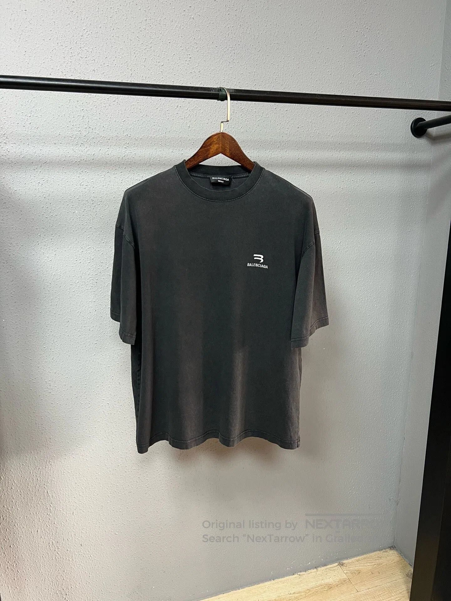 Balenciaga Balenciaga Black Logo Short Sleeve T-Shirt. Size US M / EU 48-50 / 2 - 1 Thumbnail