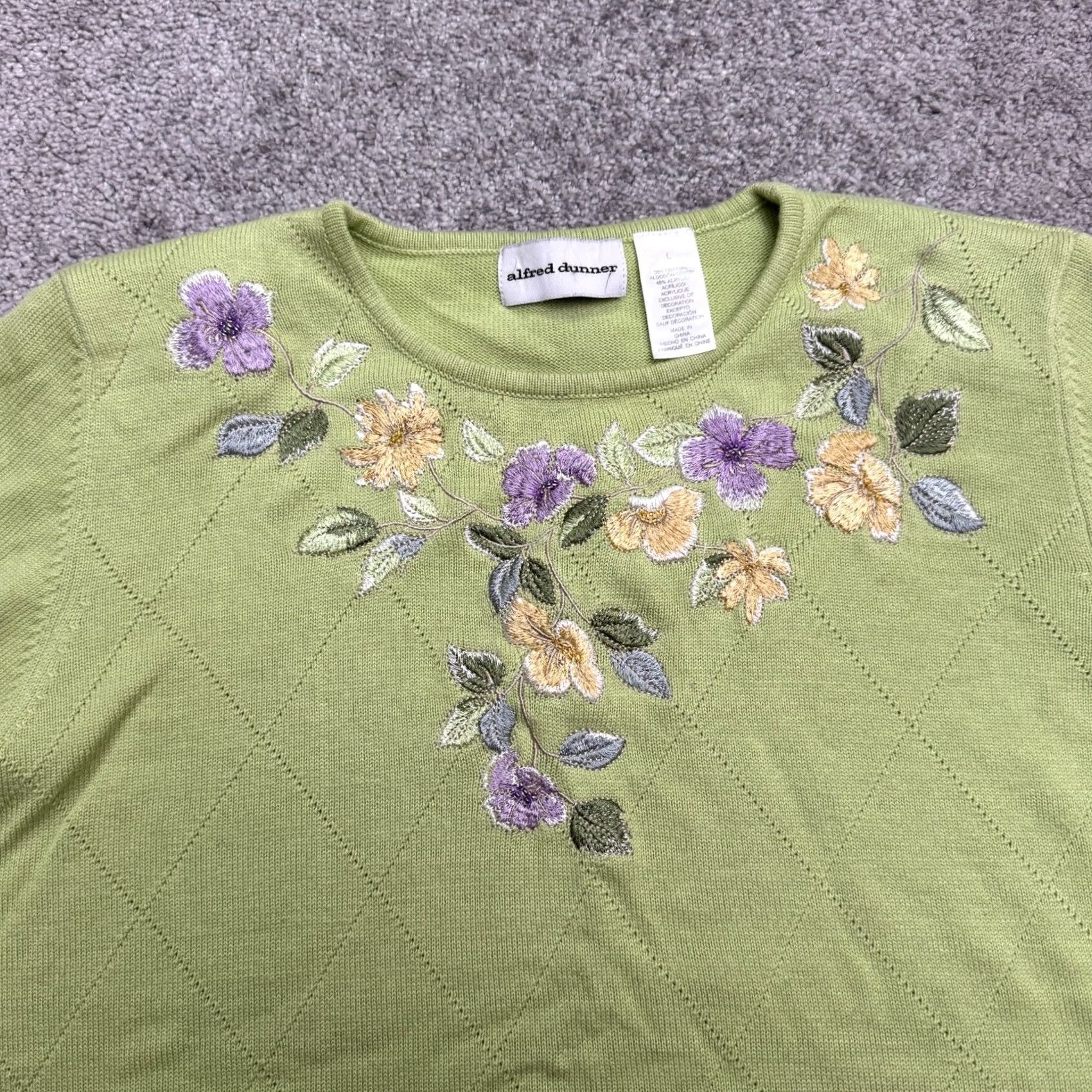 Vintage Alfred Dunner Embroidered Floral Short Sleeve Sweater Womens L Green Crew Neck Knit Pullover All Seasons Casual Bohemian Size L / US 10 / IT 46 - 3 Thumbnail