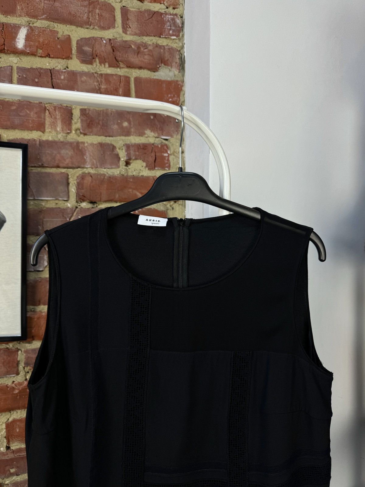 Akris × Designer AKRIS Punto Black Mesh Lace York Sleeveless Blouse Top Tank Size M / US 6-8 / IT 42-44 - 10 Thumbnail