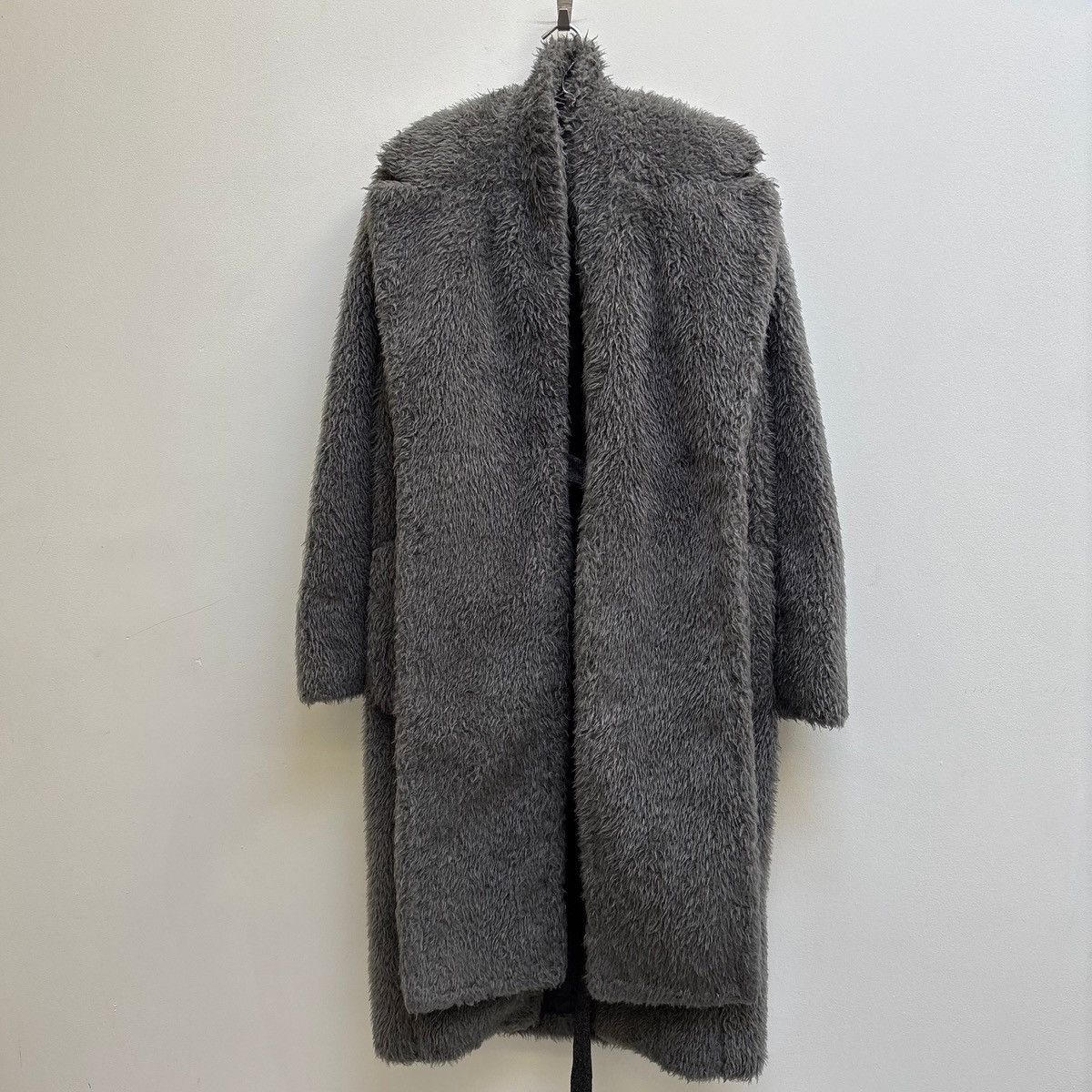 Helmut Lang SW19 Hwlmut Lang Sample Shaggy Fur Coat Size ONE SIZE - 3 Thumbnail