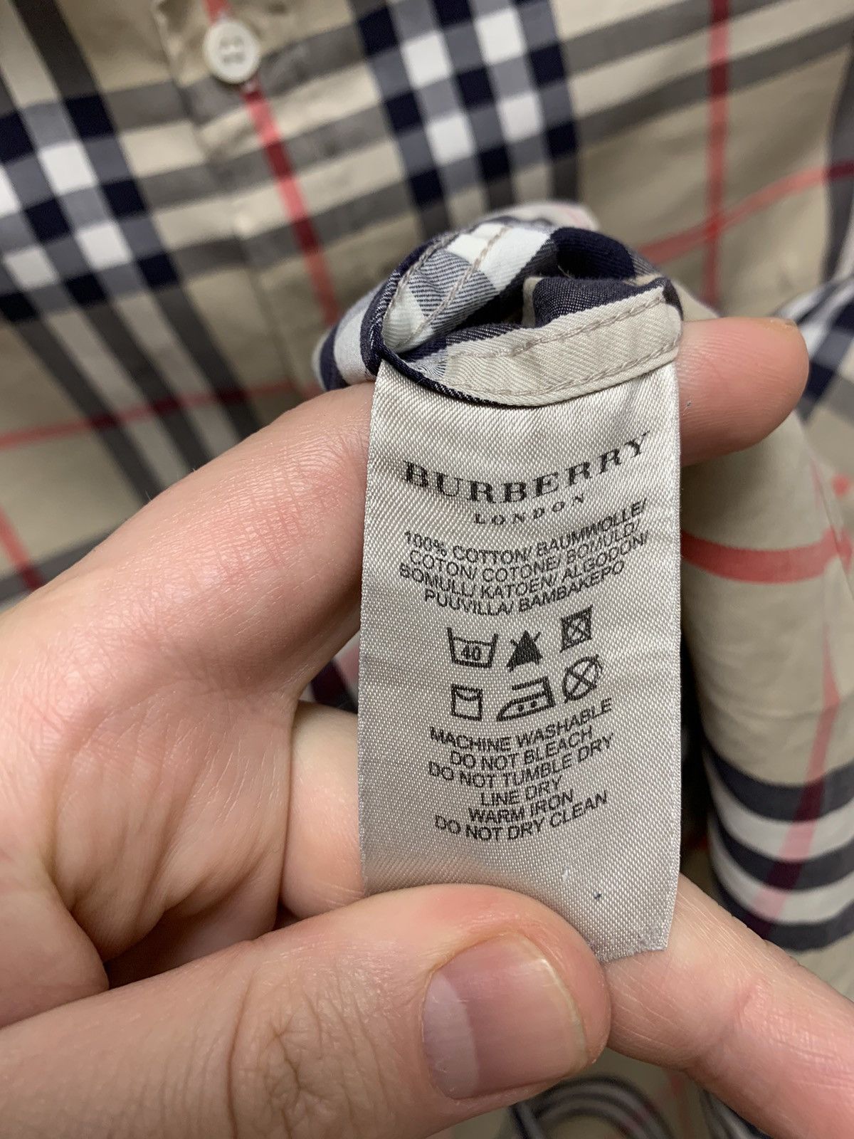Burberry Burberry nova check fullprint shirt L sz Size US L / EU 52-54 / 3 - 8 Thumbnail
