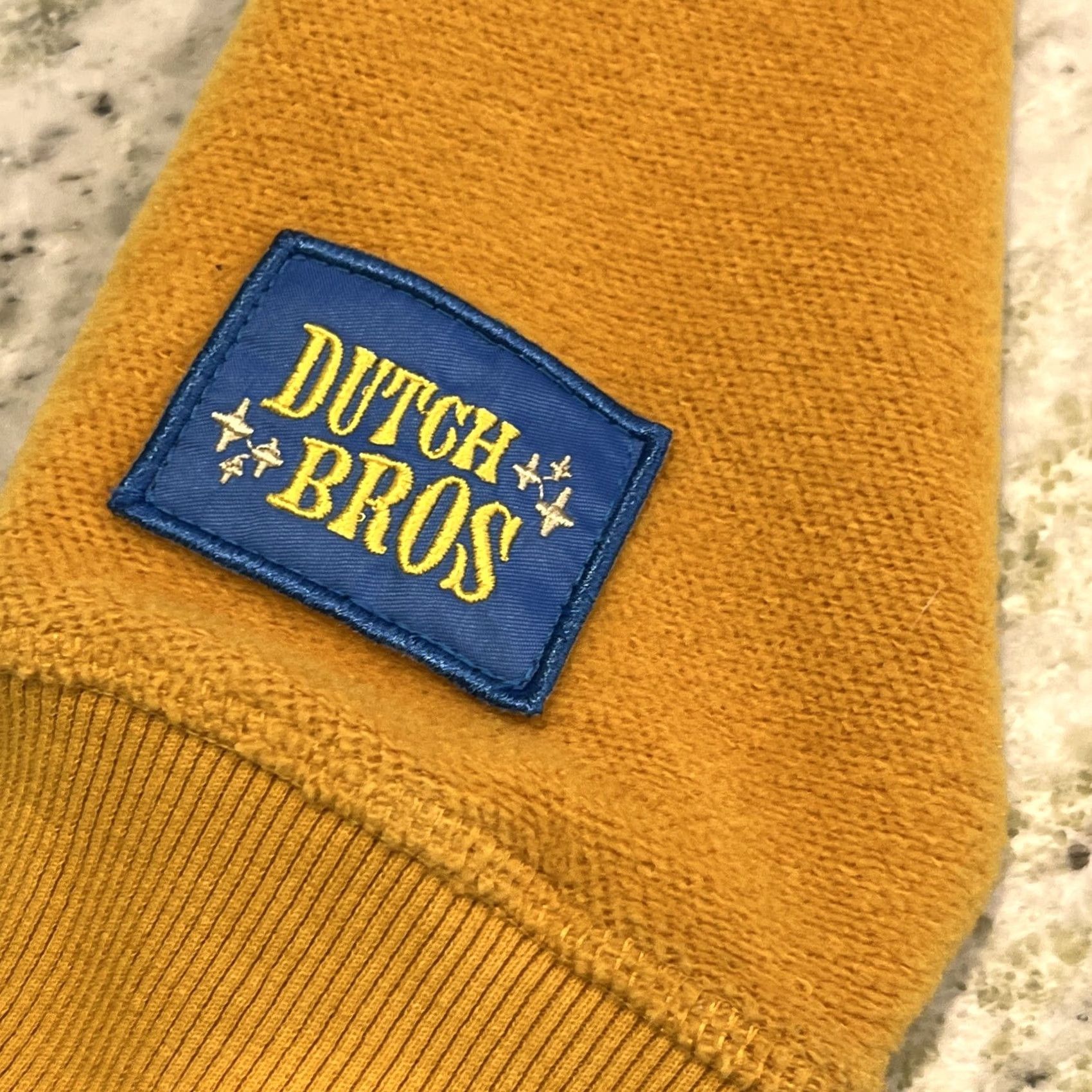 Vintage Dutch Bros Coffee Sweatshirt Men M Mustard Yellow Long Sleeve Crew Neck Logo Embroidered Pullover Coffee Size US M / EU 48-50 / 2 - 4 Thumbnail