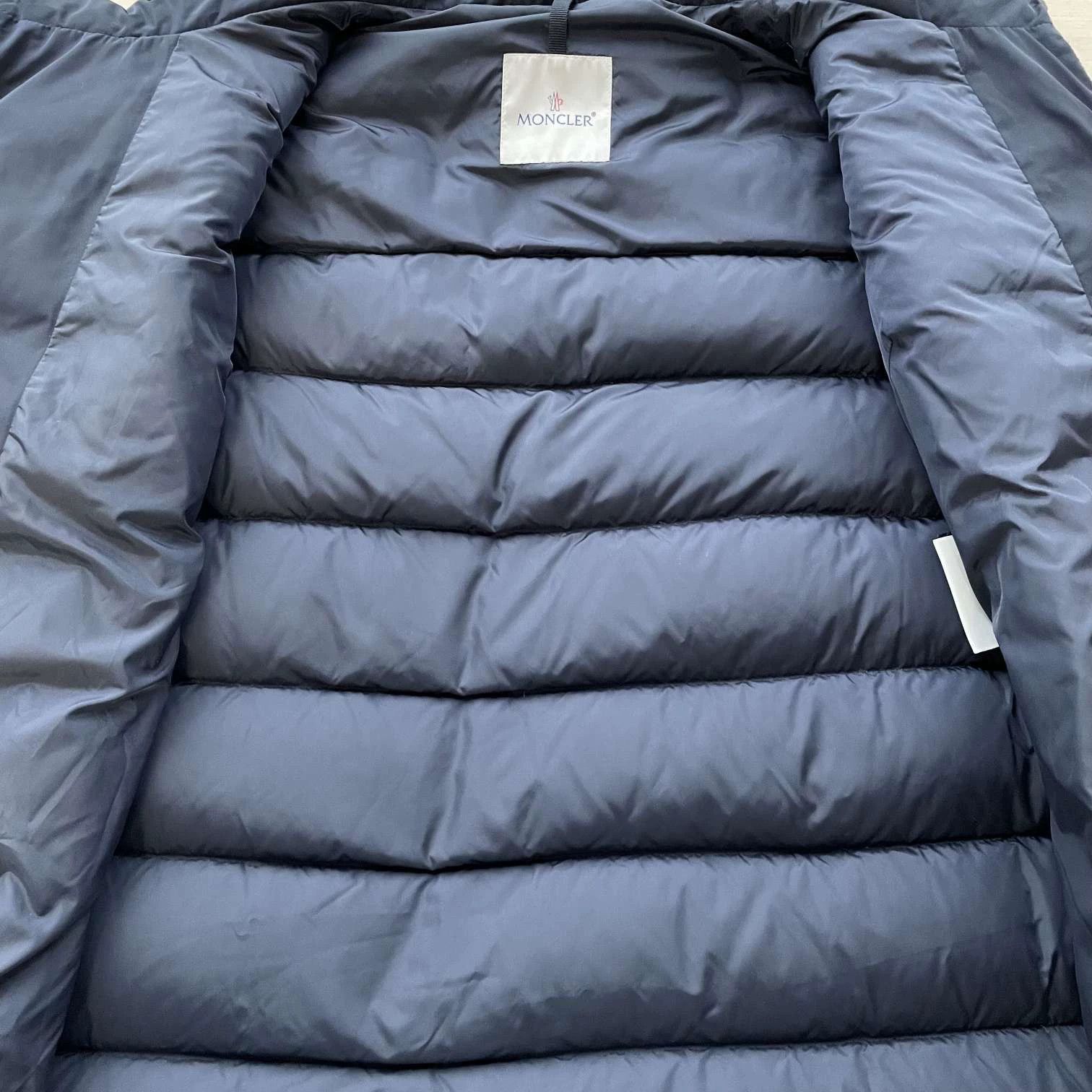 Moncler Moncler blocked high neck puffer jacket men's navy size 3 Size US L / EU 52-54 / 3 - 3 Thumbnail