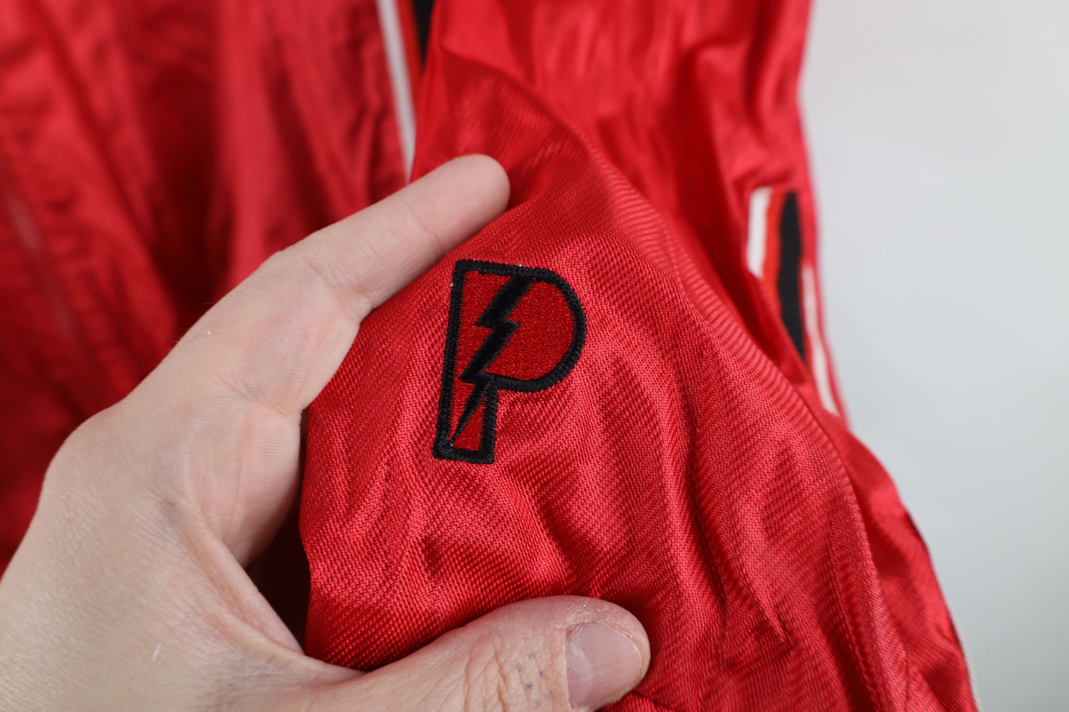 Vintage Vintage 90s Red Wings Hockey Full Zip Windbreaker Jacket Size US S / EU 44-46 / 1 - 6 Thumbnail