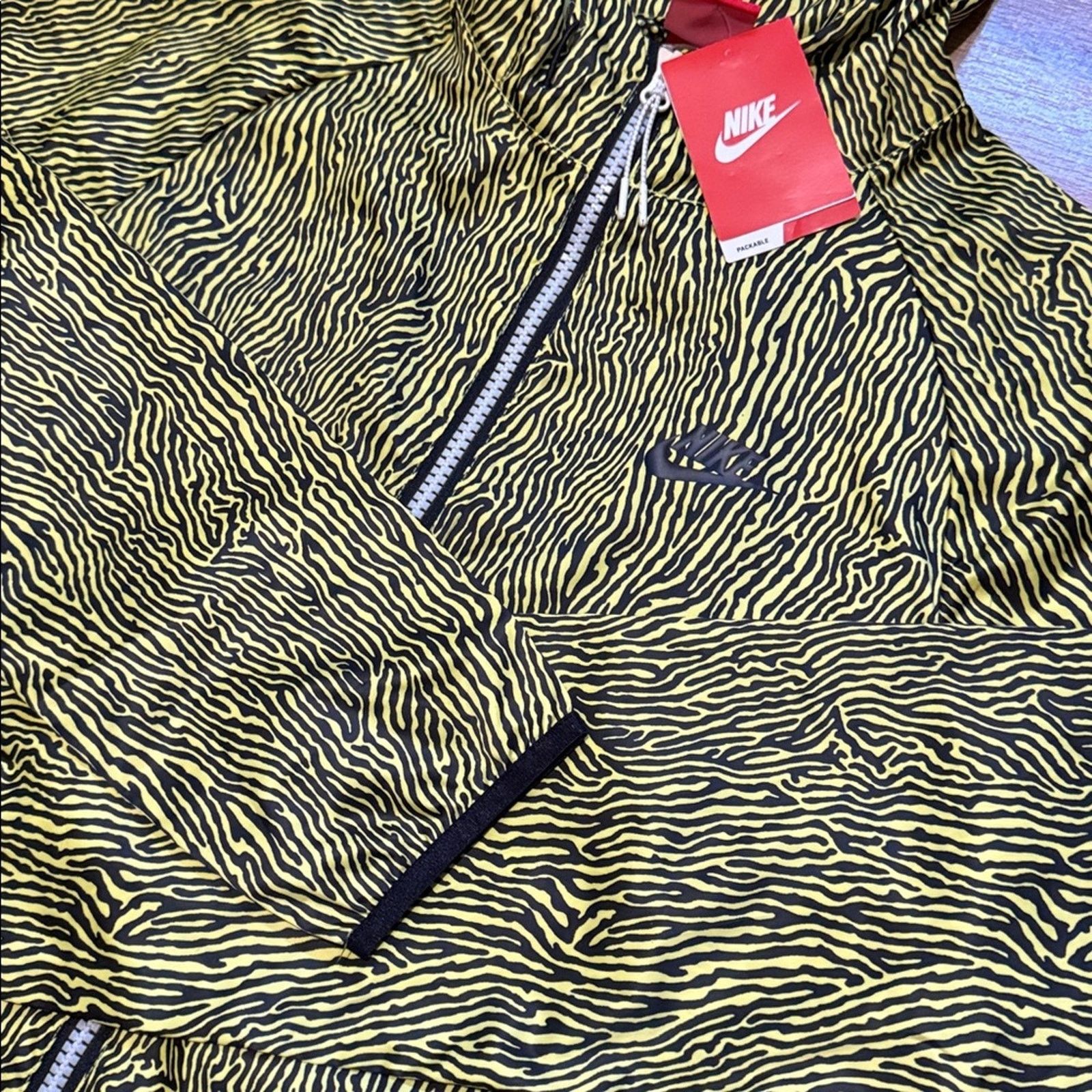 Nike 2013 Nike Packable Windbreaker Size US M / EU 48-50 / 2 - 2 Thumbnail