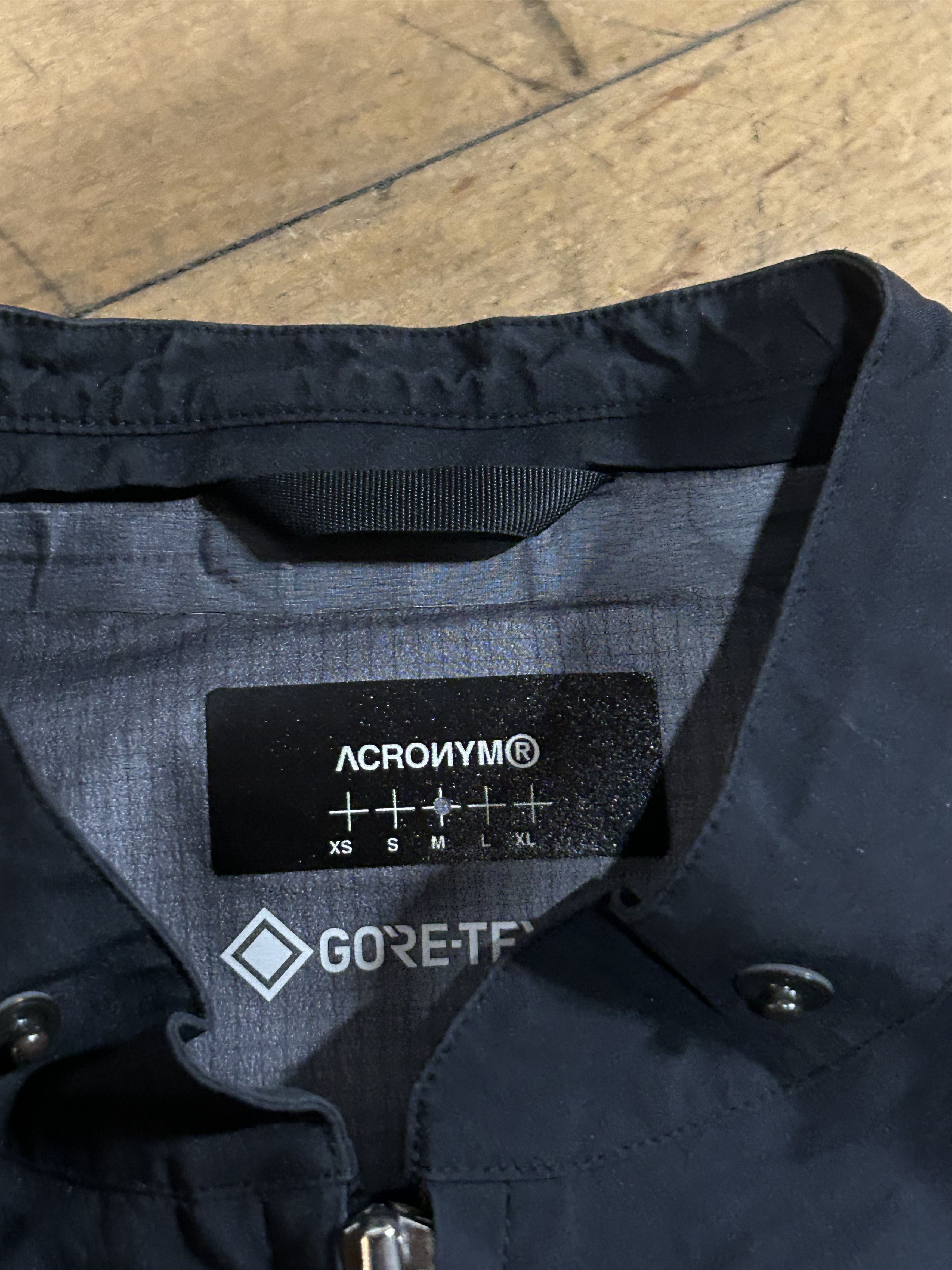 Acronym Acronym J59-GT Size US M / EU 48-50 / 2 - 4 Thumbnail