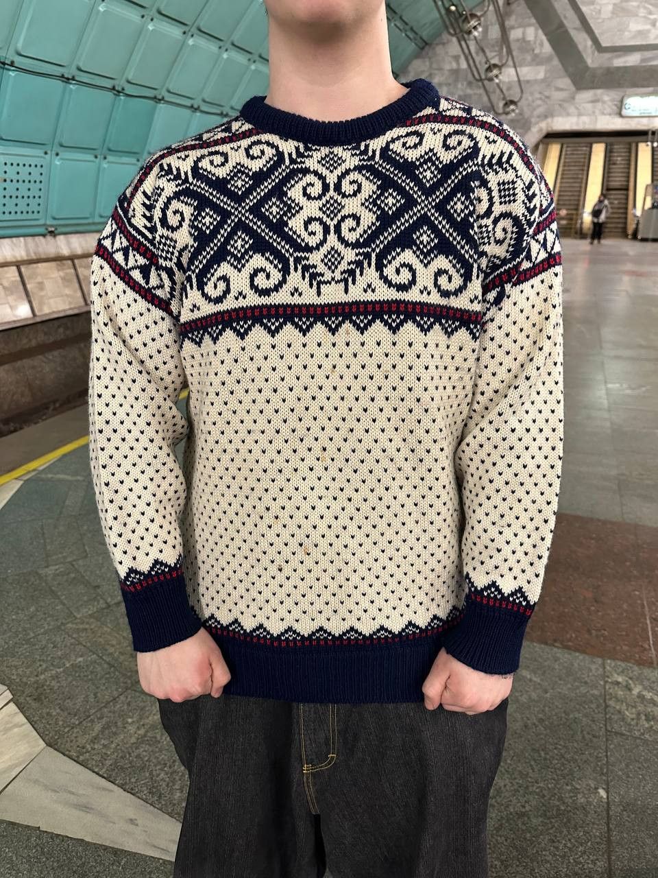 Dale Of Norway Vintage Dale Of Norway Knit Wool Sweater 90s Size US L / EU 52-54 / 3 - 1 Thumbnail