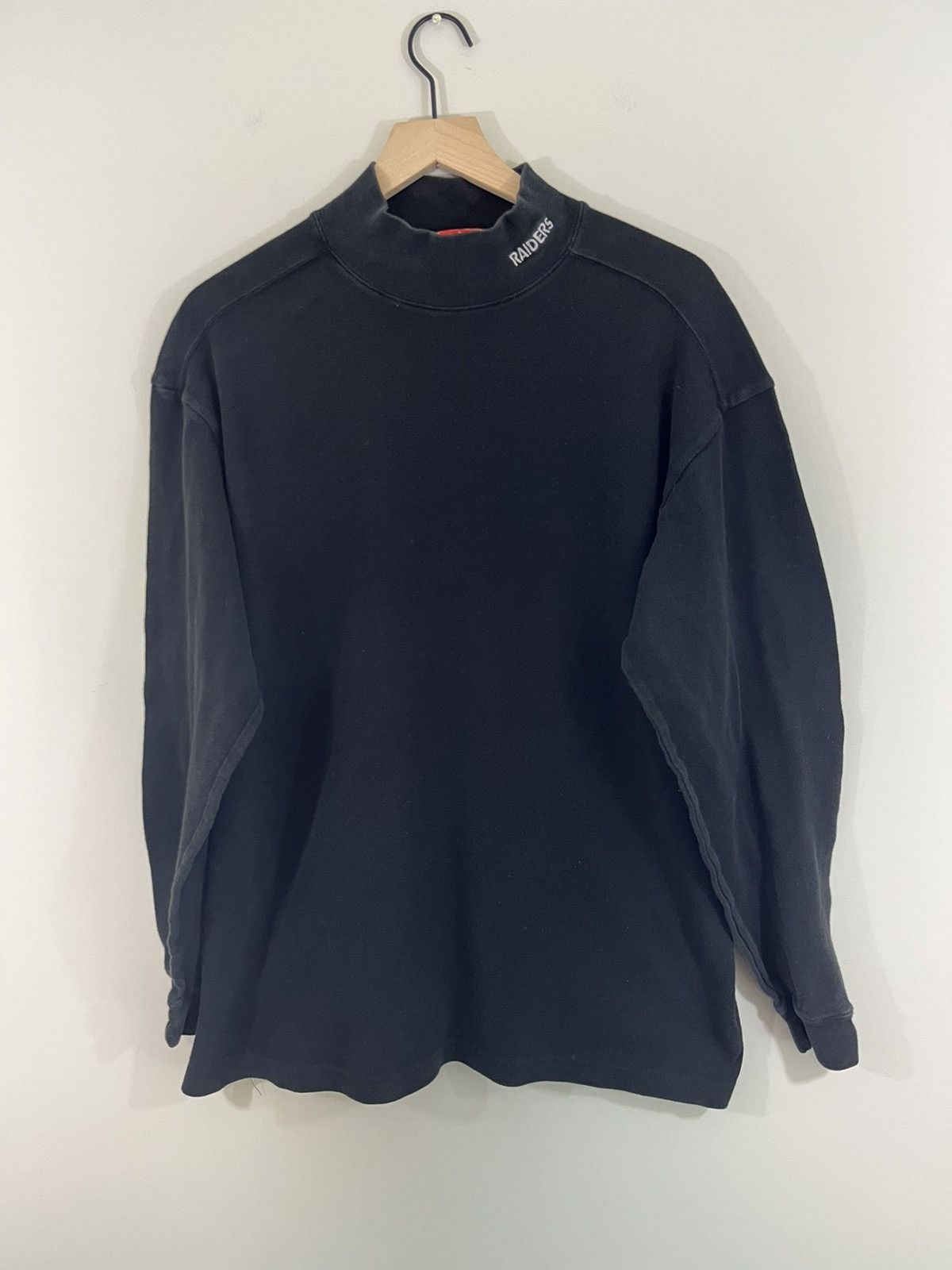 NFL Faded Oakland Raiders Blank Black Turtleneck Shirt Size US L / EU 52-54 / 3 - 1 Thumbnail
