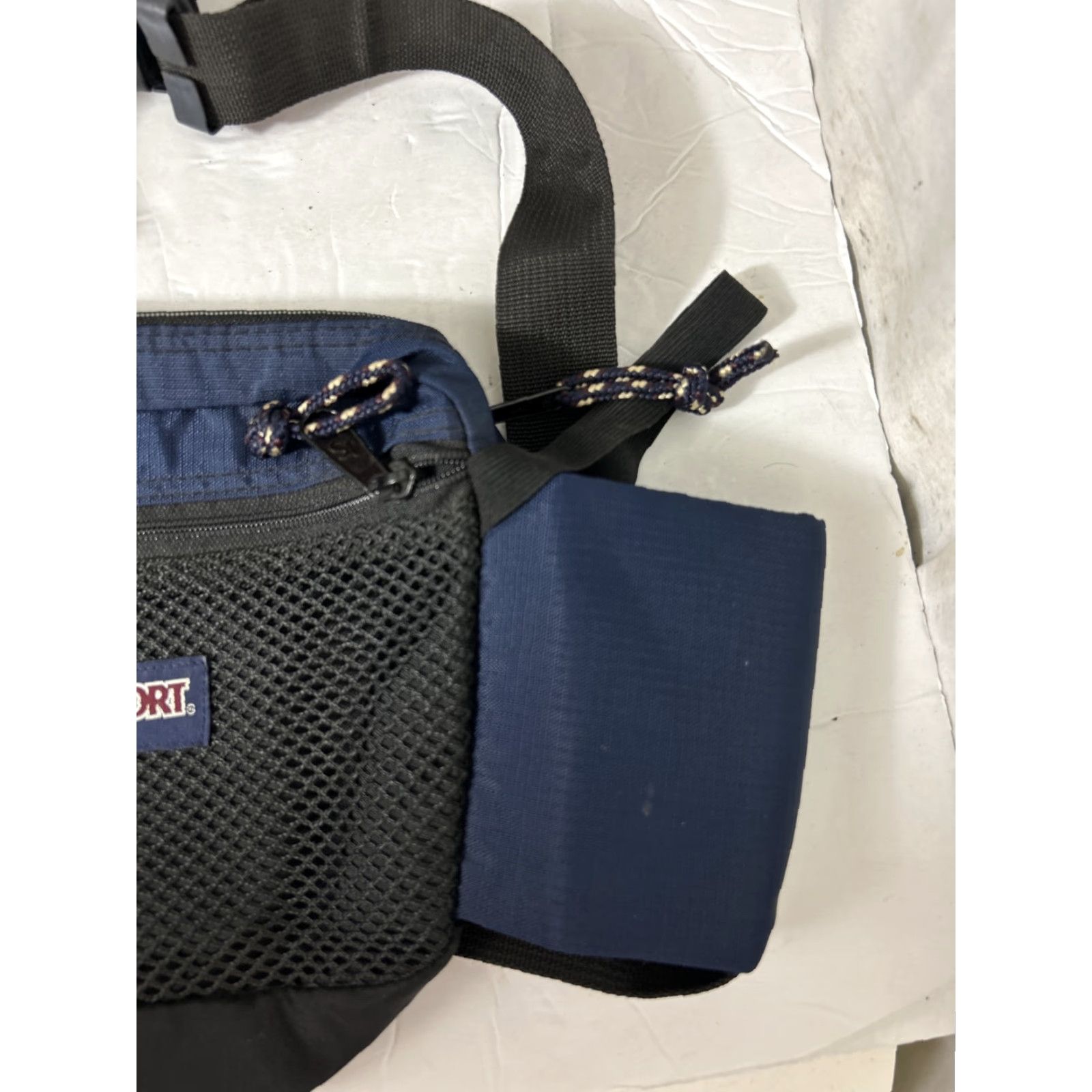 Jansport VINTAGE Jansport Fanny Pack Navy Blue Water Bottle Holders 15x7x3 USA Mens BackPack Nylon Made In USA JanSport Size ONE SIZE - 4 Thumbnail