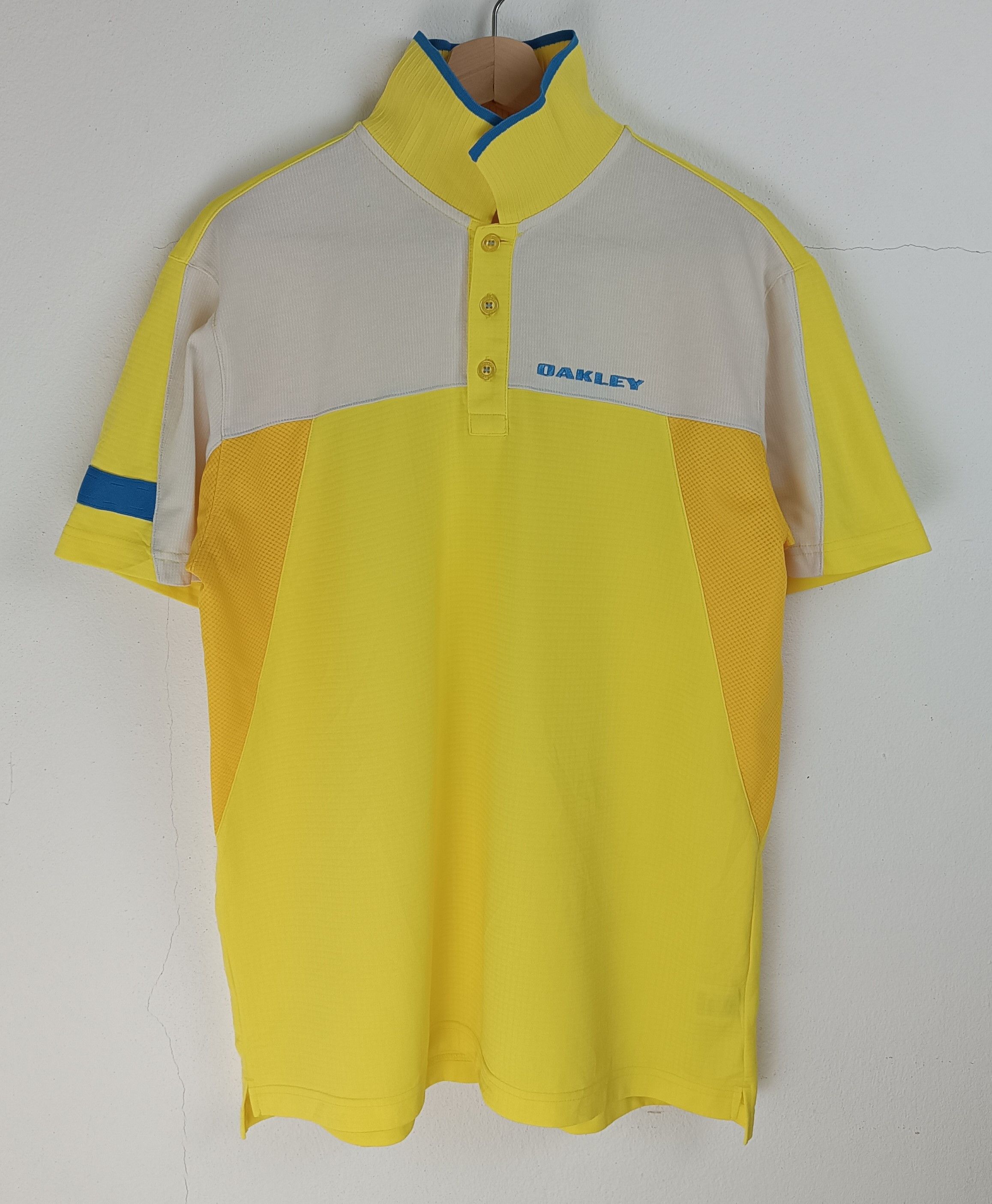 Oakley VINTAGE Y2K OAKLEY POLO GORPCORE TECHWEAR VERY RARE Size US L / EU 52-54 / 3 - 3 Thumbnail