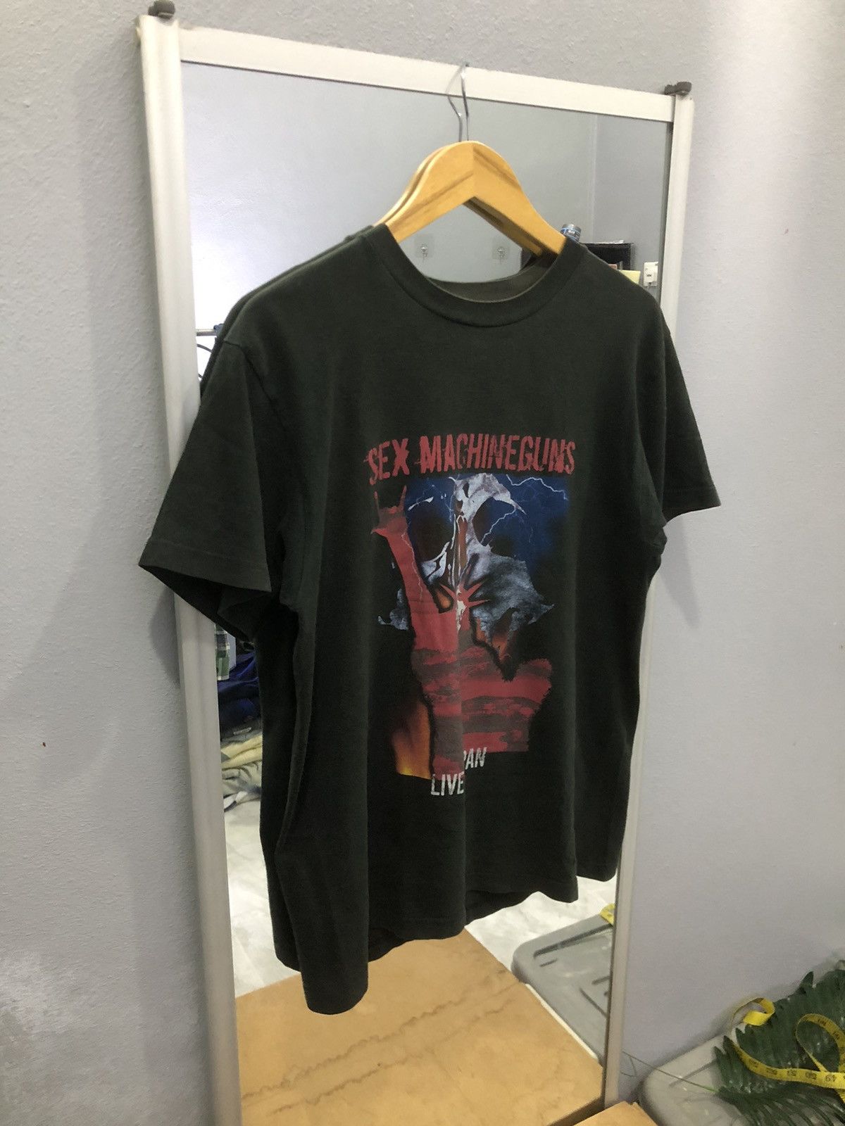 Band Tees SEX MACHINEGUNS Live in Japan Tour Tee Size US M / EU 48-50 / 2 - 3 Thumbnail