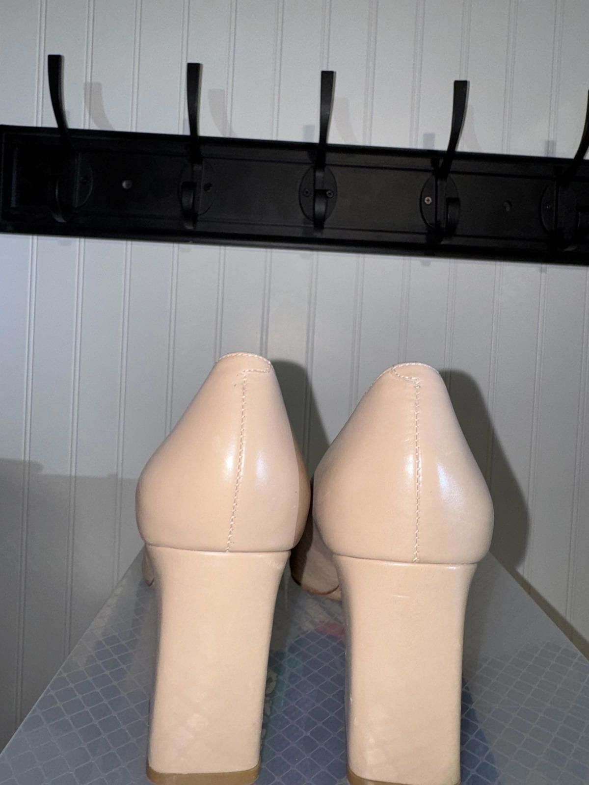 Other Marc Fisher Beige Block Heel Pumps Size 7 Size US 7 / IT 37 - 3 Thumbnail