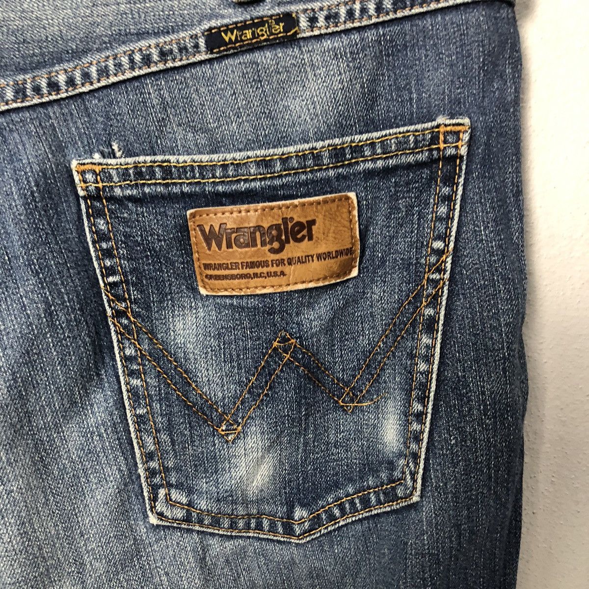 Jean × Wrangler Vintage Wrangler Jeans Distressed Denim Pants 34x39 Size US 33 - 12 Thumbnail