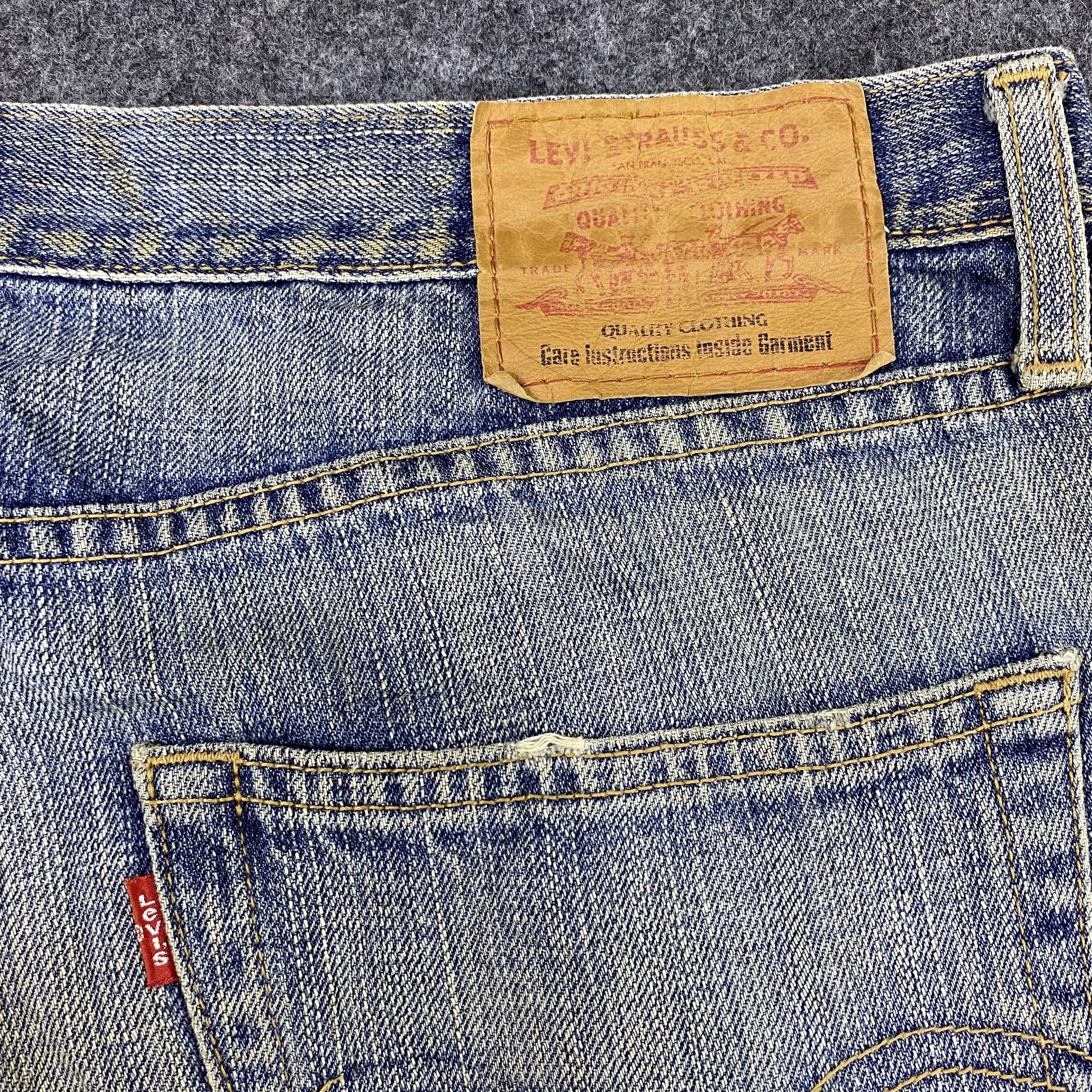 Levi's × Levi's Vintage Clothing × Vintage Vintage Levi's Distressed Blue Wash Jeans-J1178 Size US 38 / EU 54 - 10 Thumbnail