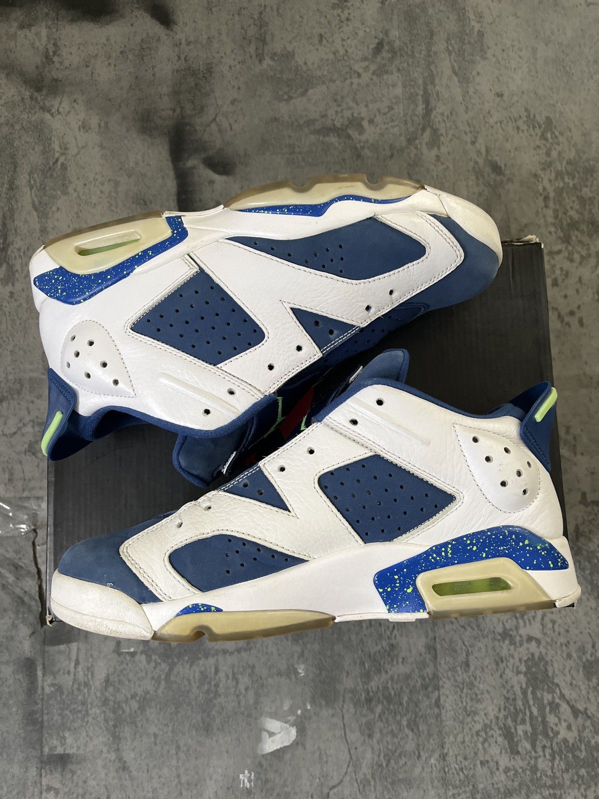 Jordan Brand Air Jordan VI 6 Low Retro – Size 8 Size US 8 / EU 41 - 2 Thumbnail