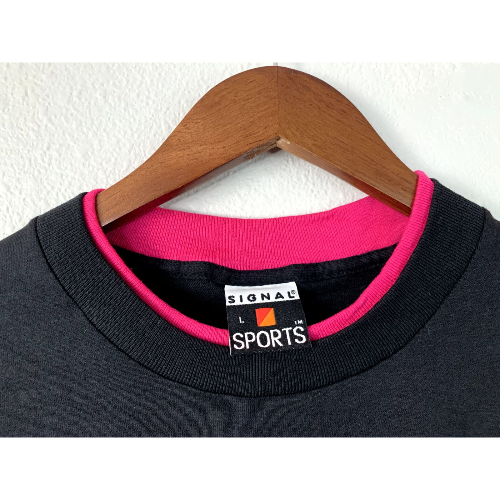 Signal Sport 1993 Black-Pink Grand Teton National Park Graphic Shirt VTG Size US L / EU 52-54 / 3 - 7 Thumbnail