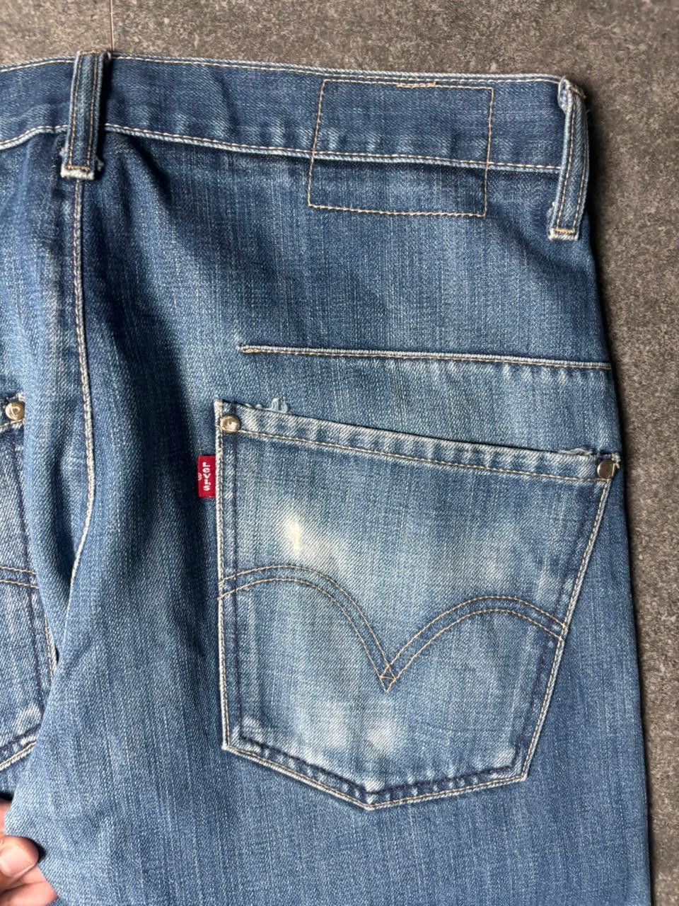 Levi's 2000s Levis Engineered Twisted Jeans Size US 31 - 10 Thumbnail