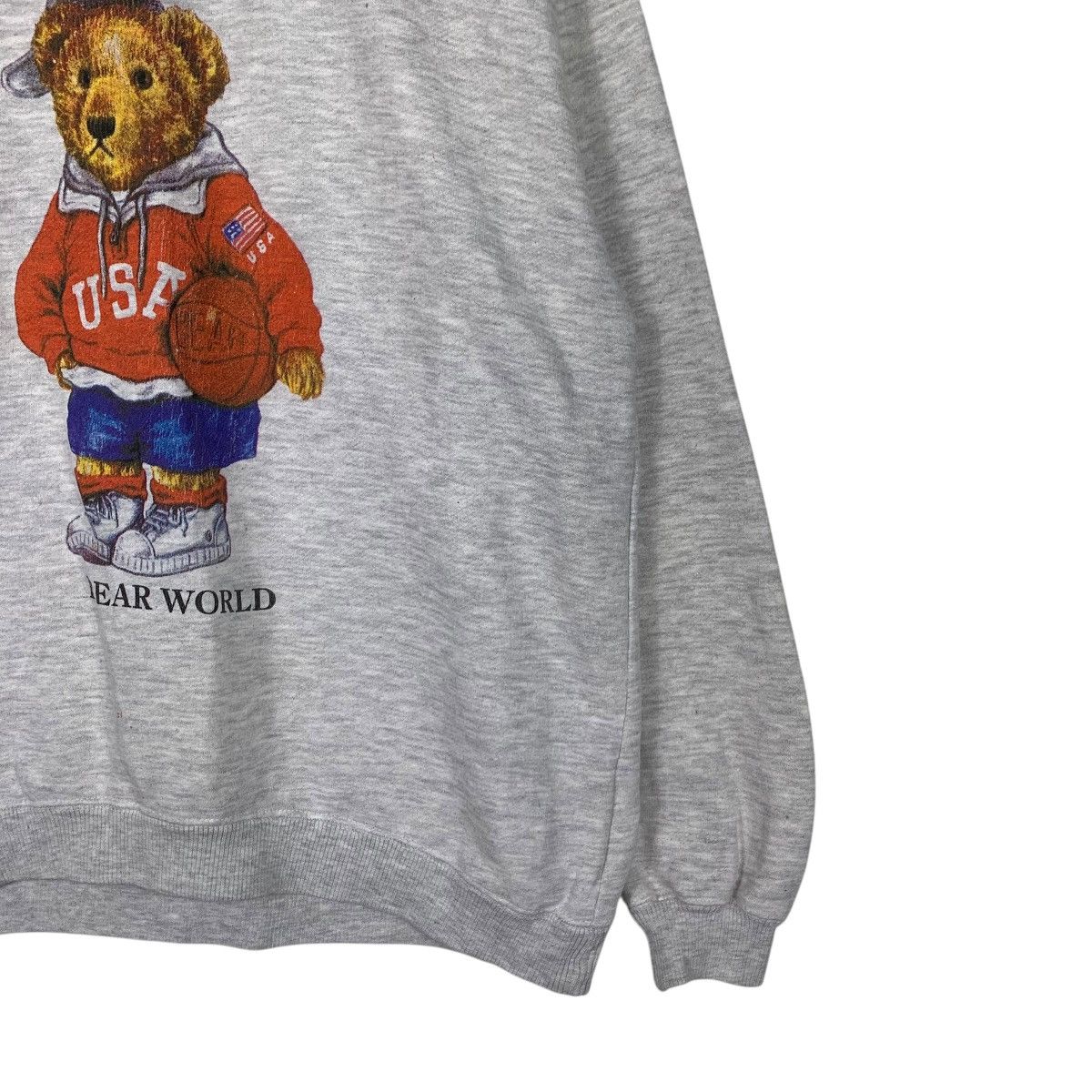 Japanese Brand BEAR WORLD Graphics Printed Crewneck Sweatshirt #2046-C89 Size US M / EU 48-50 / 2 - 4 Thumbnail