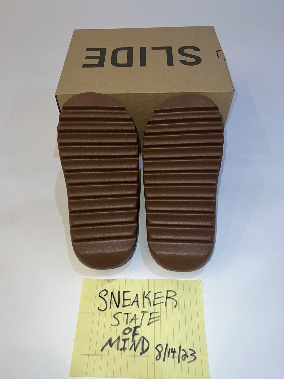 Adidas × Kanye West BRAND NEW YEEZY SLIDE FLAX SIZE 9 IN HAND FAST SHIPPING!! Size US 9 / EU 42 - 5 Thumbnail