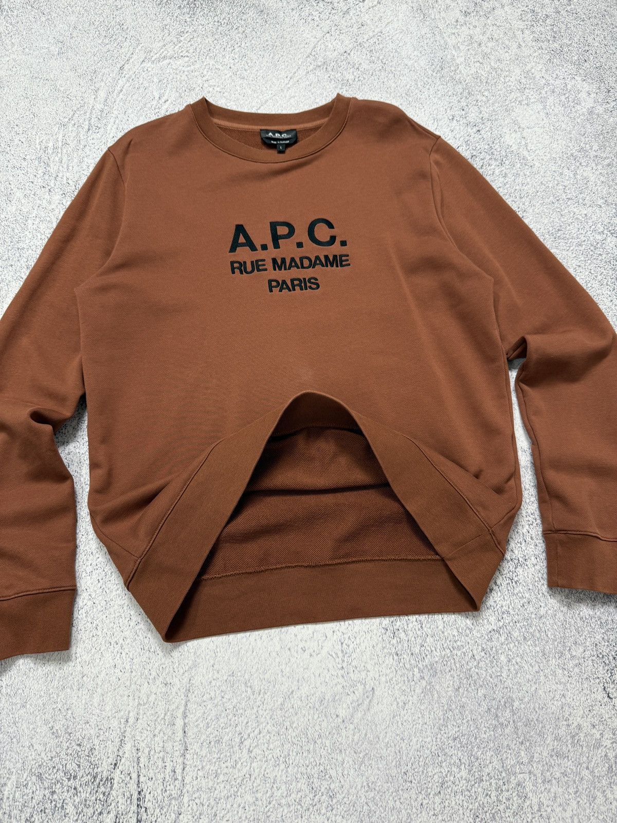 A.P.C. A.P.C “Rue Madame Paris” Crewneck Men’s Sweatshirt Size US L / EU 52-54 / 3 - 7 Thumbnail