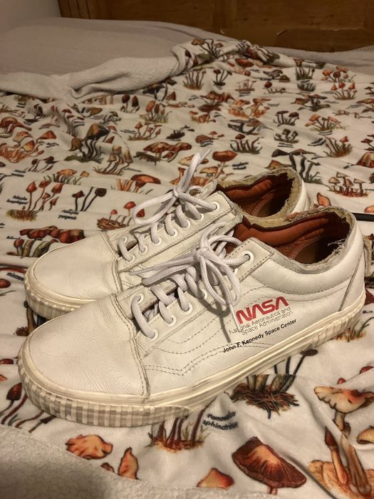 Low top hot sale nasa vans