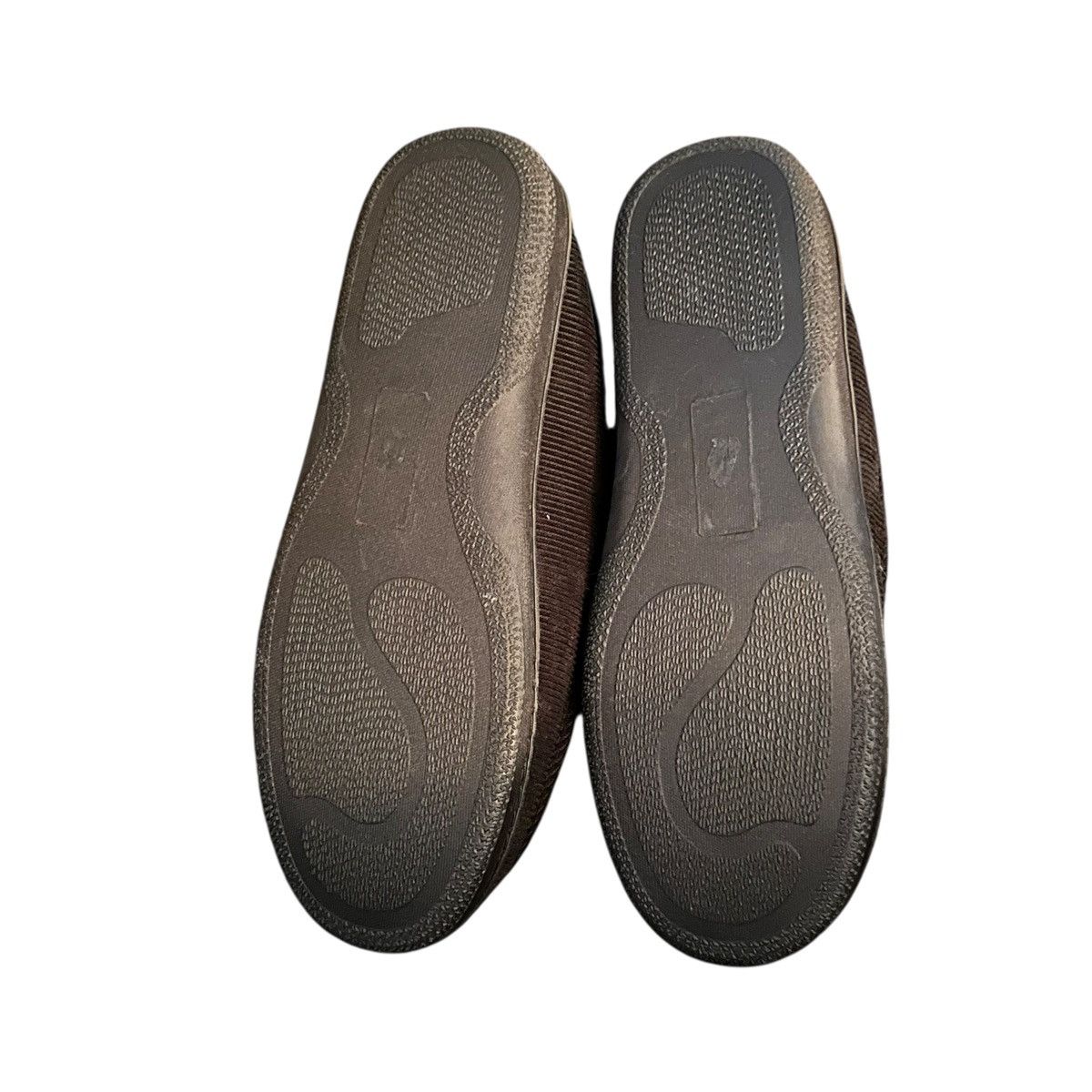 Playboy Playboy by PacSun corduroy slippers Size US 7 / EU 40 - 4 Thumbnail
