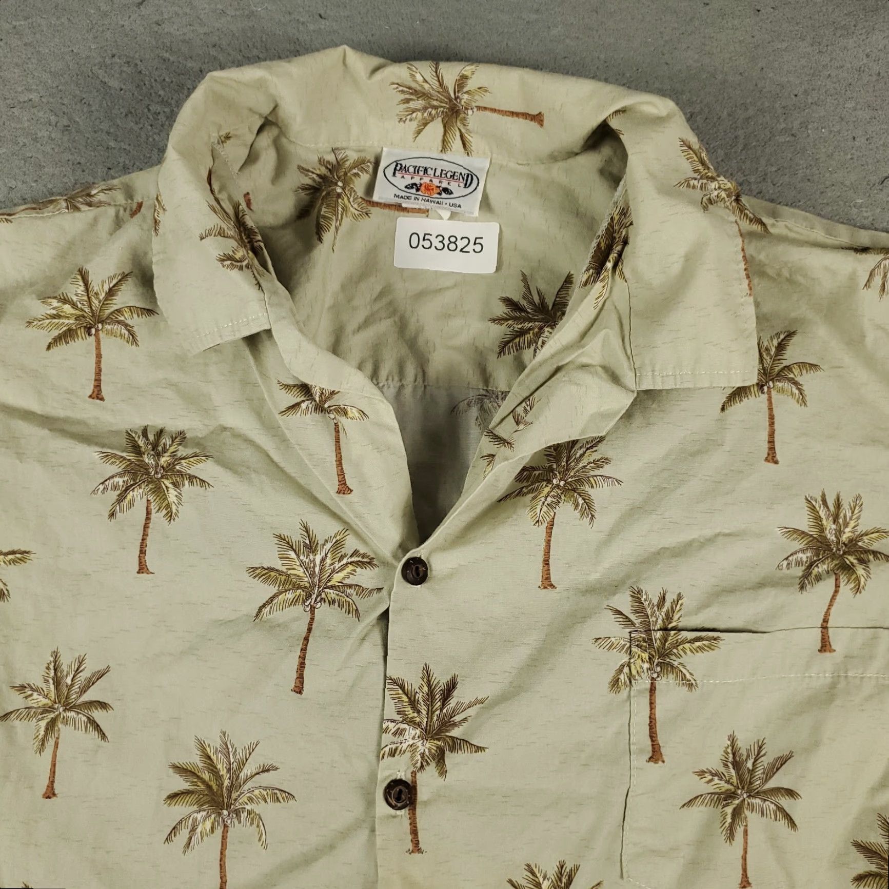 Vintage Pacific Legend Button-Up Shirt Mens 2XL Beige Hawaiian Short Sleeve Palm Trees Size US XXL / EU 58 / 5 - 2 Thumbnail