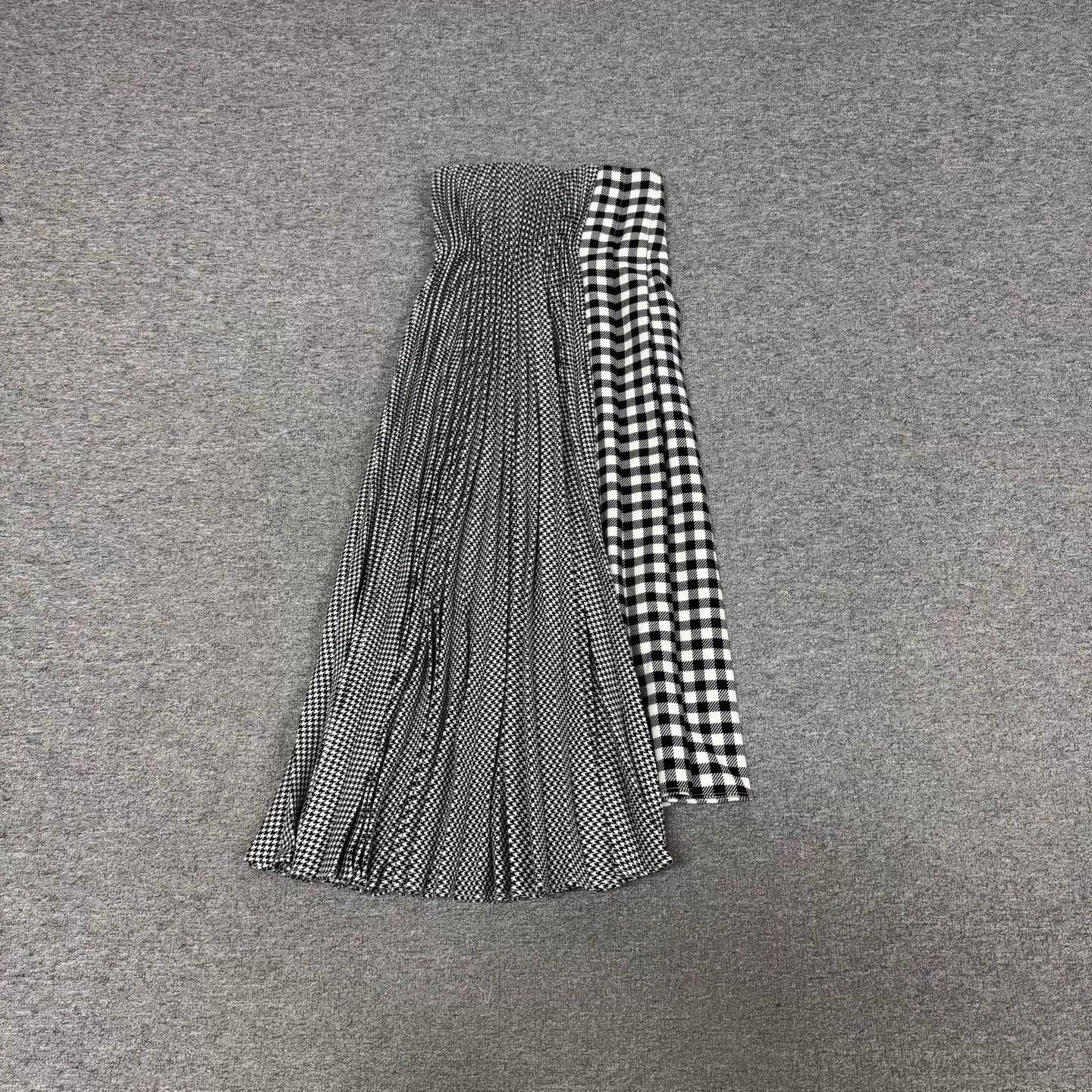 Dior Dior Asymmetric Black White Plaid Pleated Skirt Size 26" / US 2 / IT 38 - 2 Thumbnail