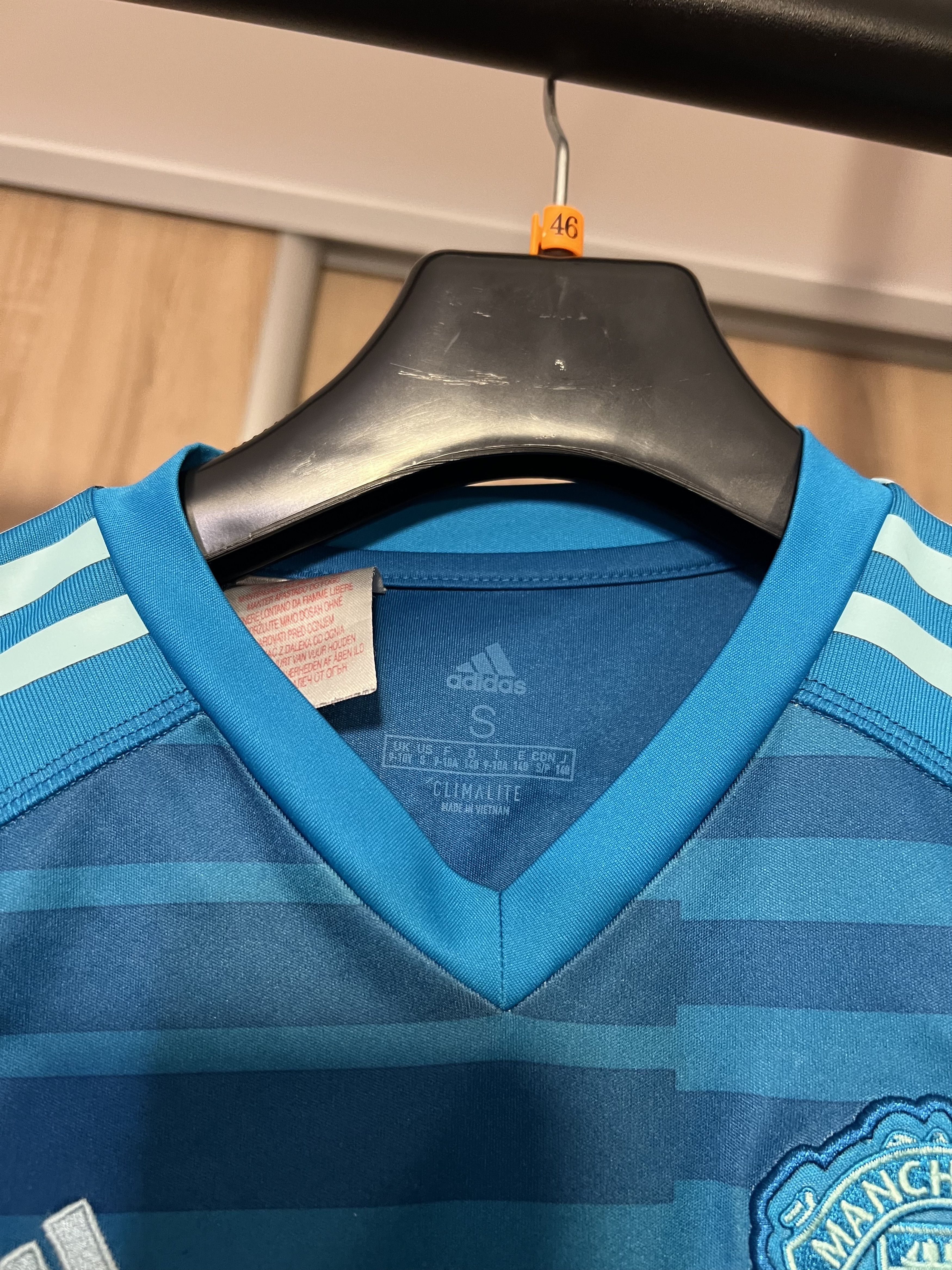 Adidas Manchester United Men's Long Sleeve #1 De Gea Size US XXS / EU 40 - 3 Thumbnail