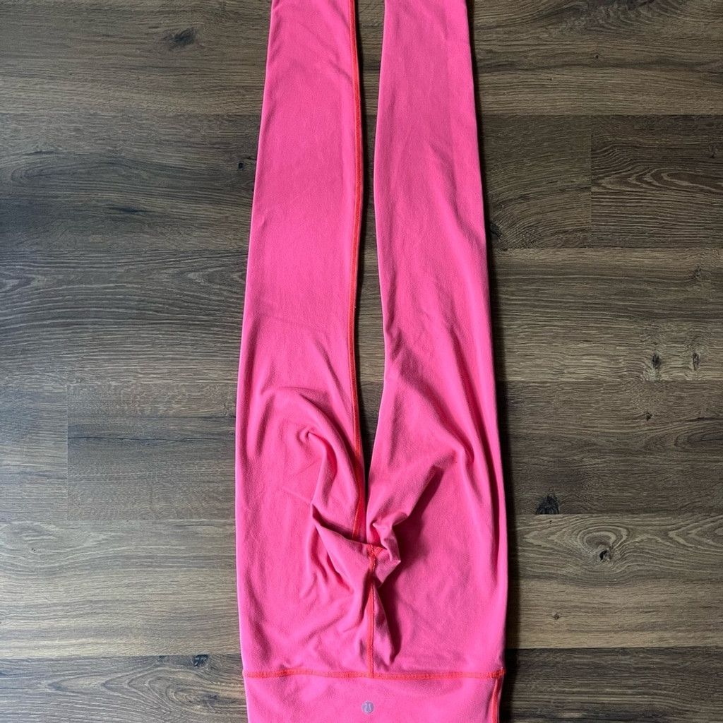 Lululemon 💖 Lululemon Neon Hot Pink Yoga Leggings – Size 2 💖 Size 26" / US 2 / IT 38 - 6 Thumbnail
