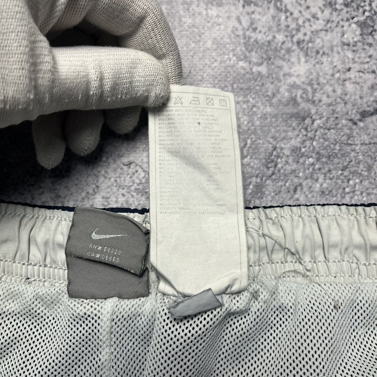 Nike Vintage Nike Small Swoosh Logo Nylon Breeches Shorts Y2K Size US 38 / EU 54 - 17 Thumbnail