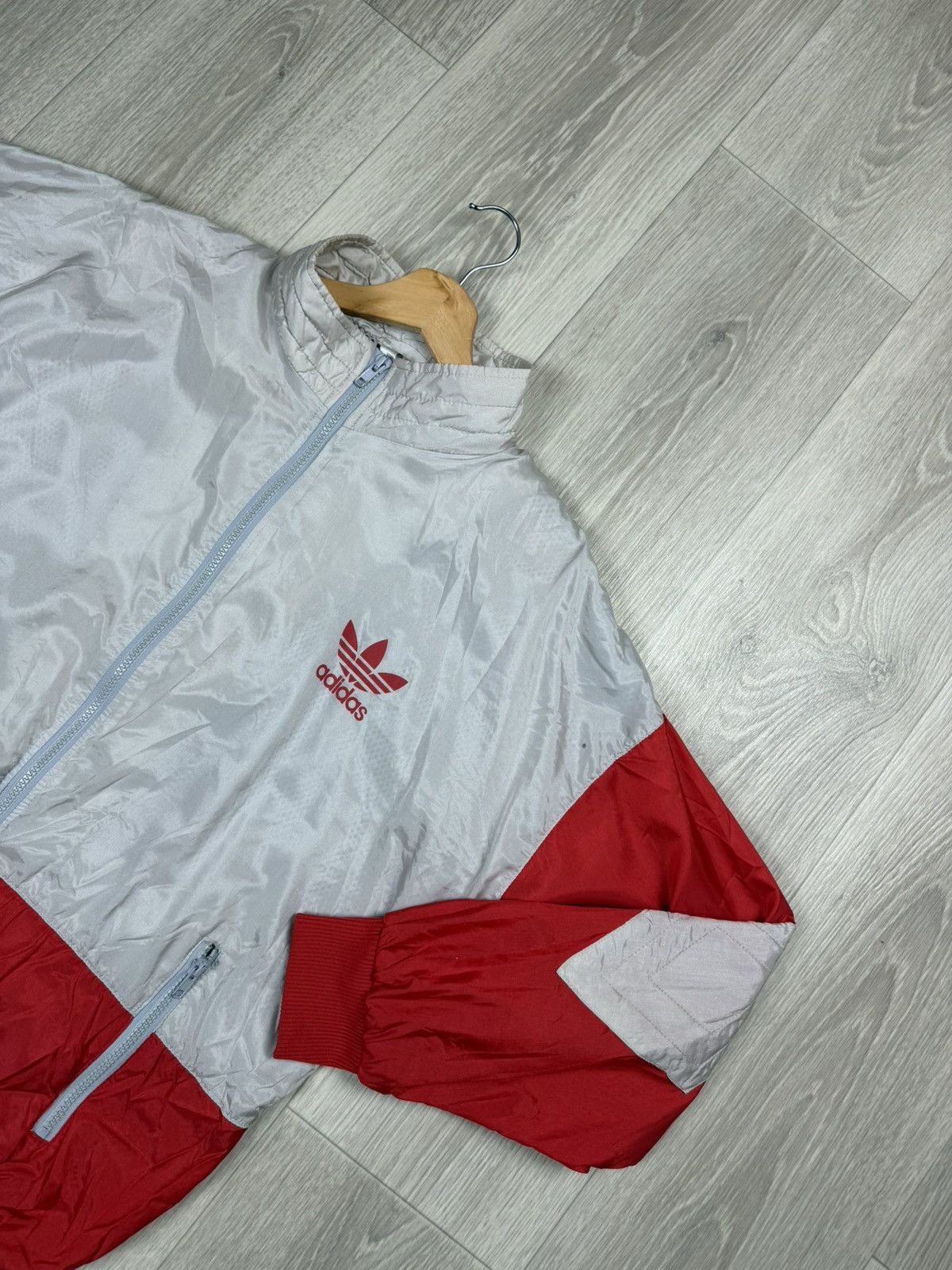Adidas Vintage Adidas Windbreaker Track Jacket Grey & Red Retro 90s Size US XL / EU 56 / 4 - 2 Thumbnail
