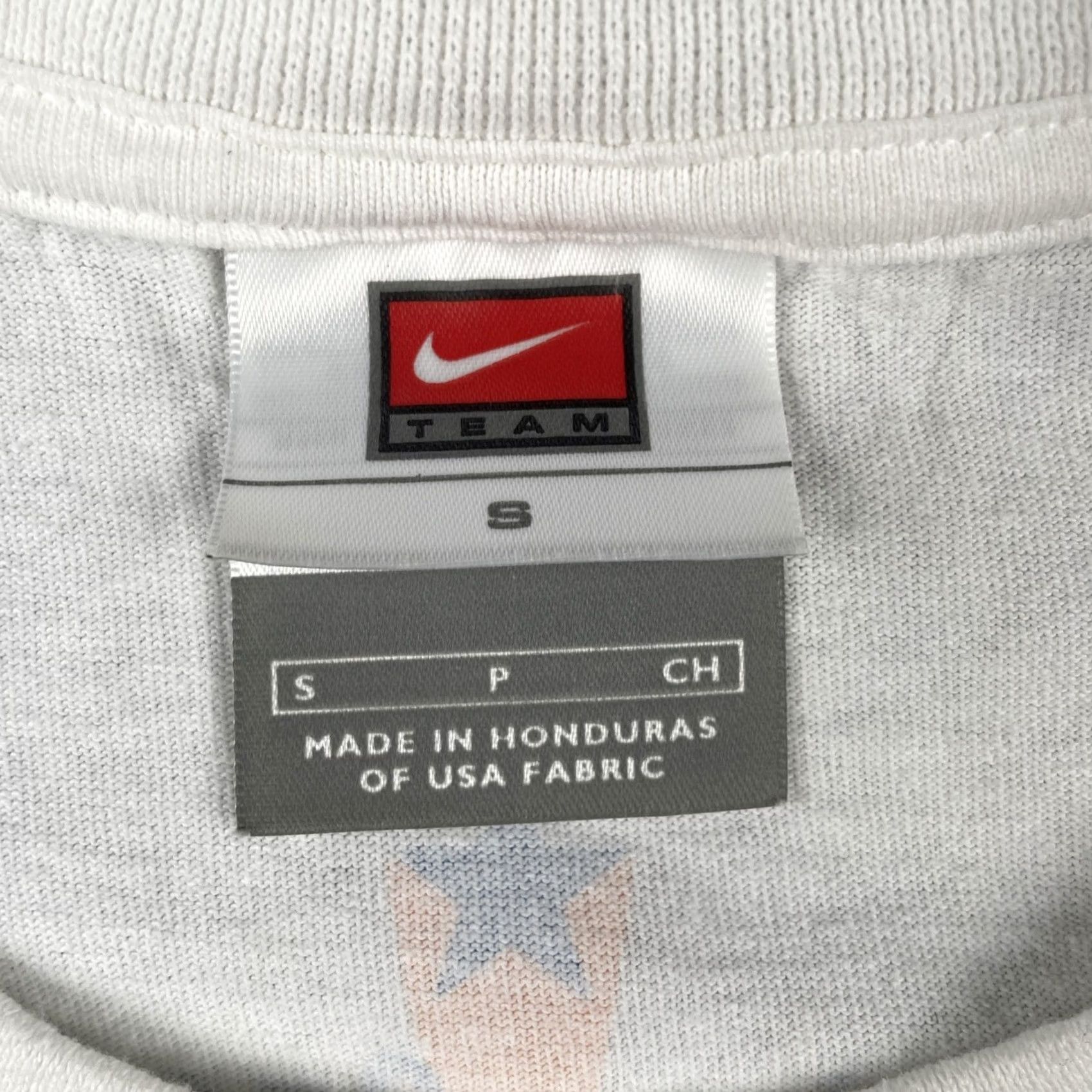 Nike VINTAGE Nike S Tee White Las Vegas Easter Classic 27th Invitational Basketball Tournament Mens Shirt S White Basketball Classic 90s Size US S / EU 44-46 / 1 - 6 Thumbnail
